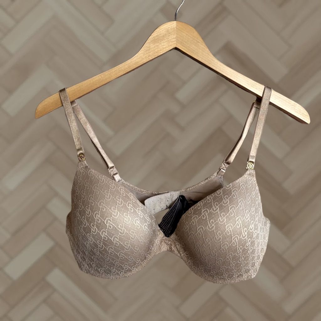Victoria's Secret Victoria's Secret Bra Push Up Dream Angles Demi Lined Laced Beige 36D Very Sexy Women Size ONE SIZE - 1 Thumbnail