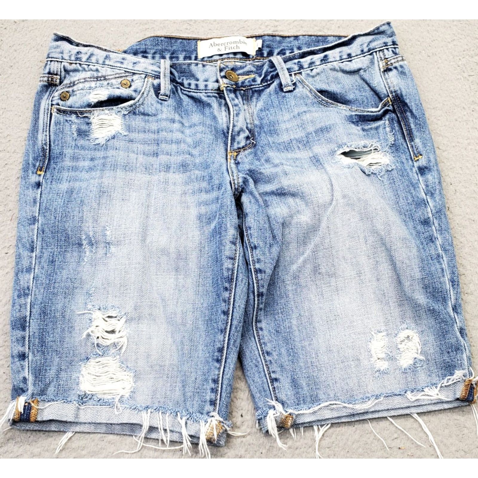 Abercrombie & Fitch Abercrombie & Fitch Denim Shorts Women 4 Blue Cuffed Faded Distressed Frayed Hem Size 27" / US 4 / IT 40 - 2 Thumbnail