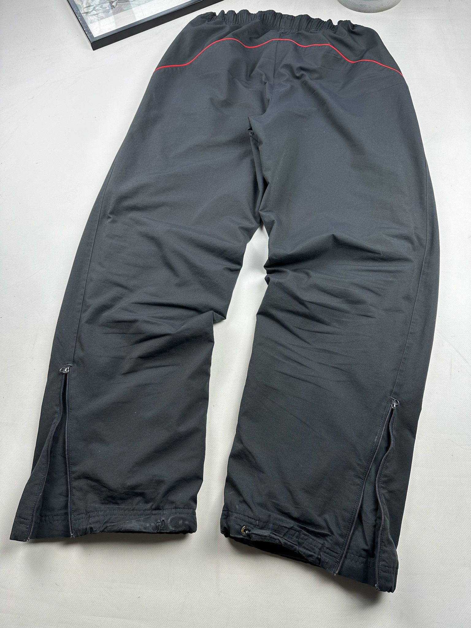 Nike Vintage Nike Baggy Track Pants size L Drill Swoosh Y2K USA Size US 34 / EU 50 - 4 Thumbnail