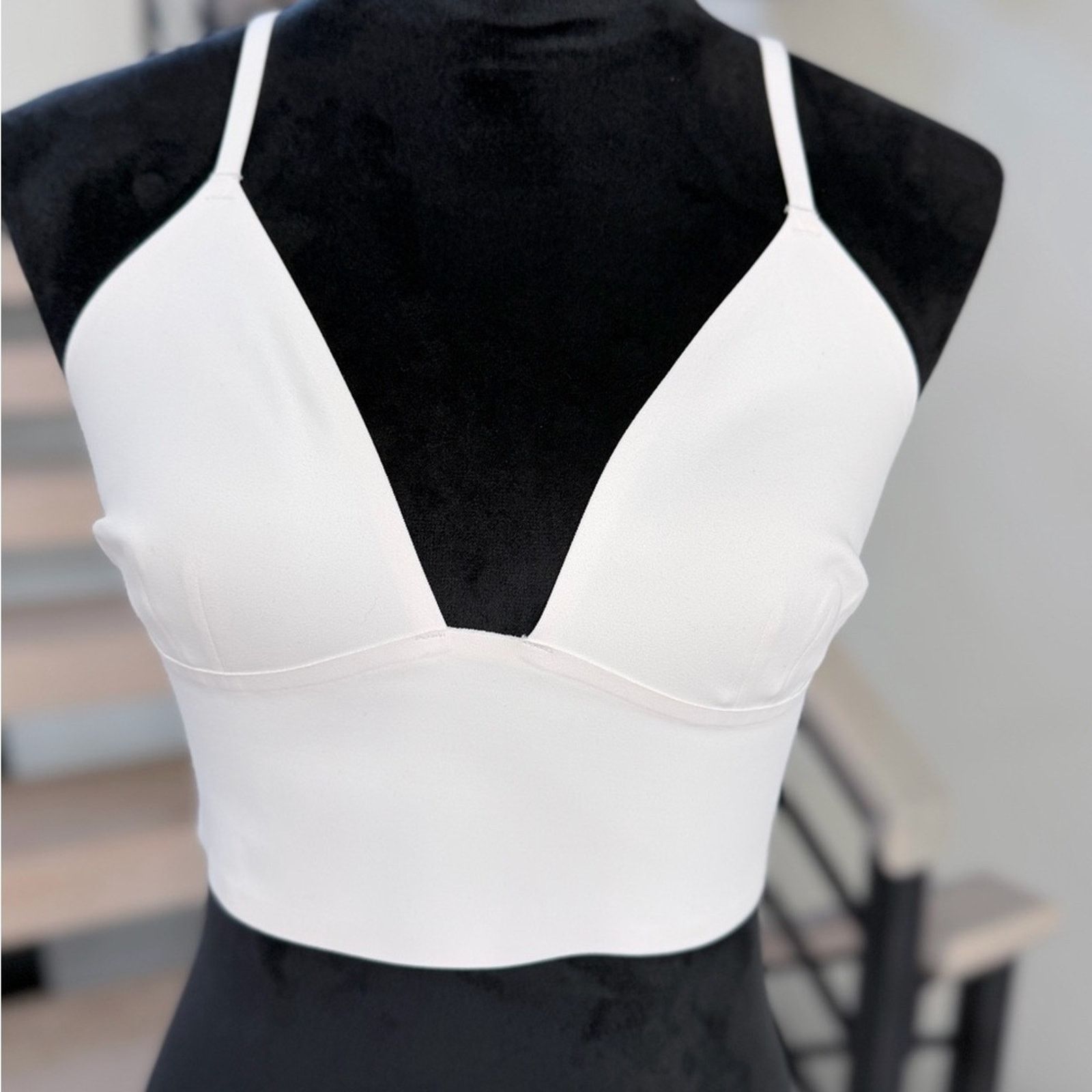 Other New Chic White Deep V Crop Top Size S Size S / US 4 / IT 40 - 1 Thumbnail