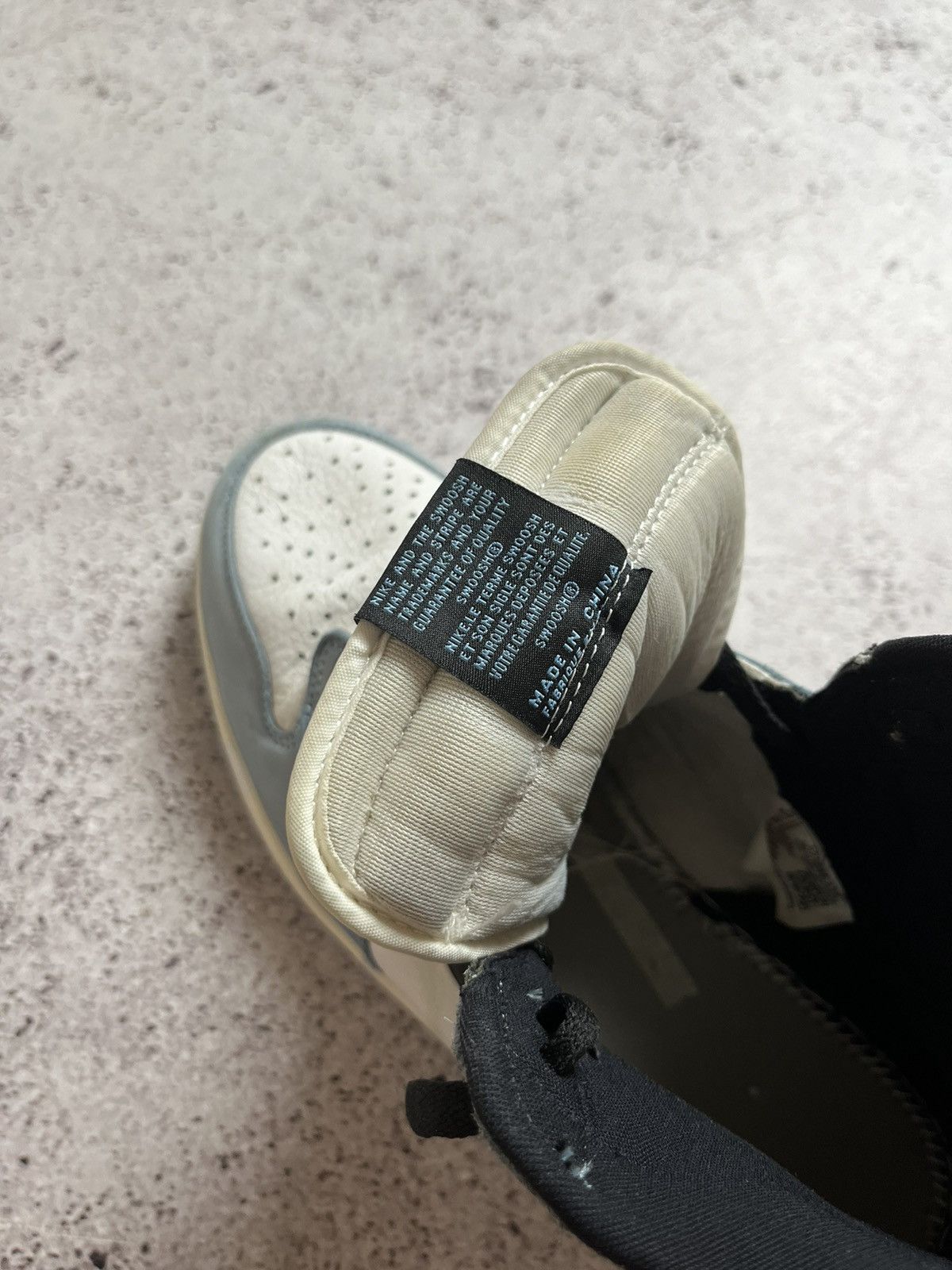 Jordan Brand × Nike Nike Air Jordan 1 Retro High University Blue 555088-134 Size US 10 / EU 43 - 8 Thumbnail
