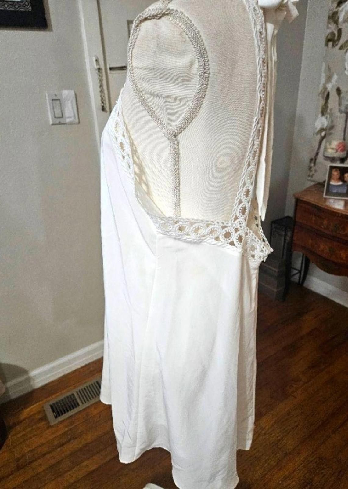 Lulus LuLu's White Lace Halter Dress - Perfect for Summer #66 Size M / US 6-8 / IT 42-44 - 3 Thumbnail