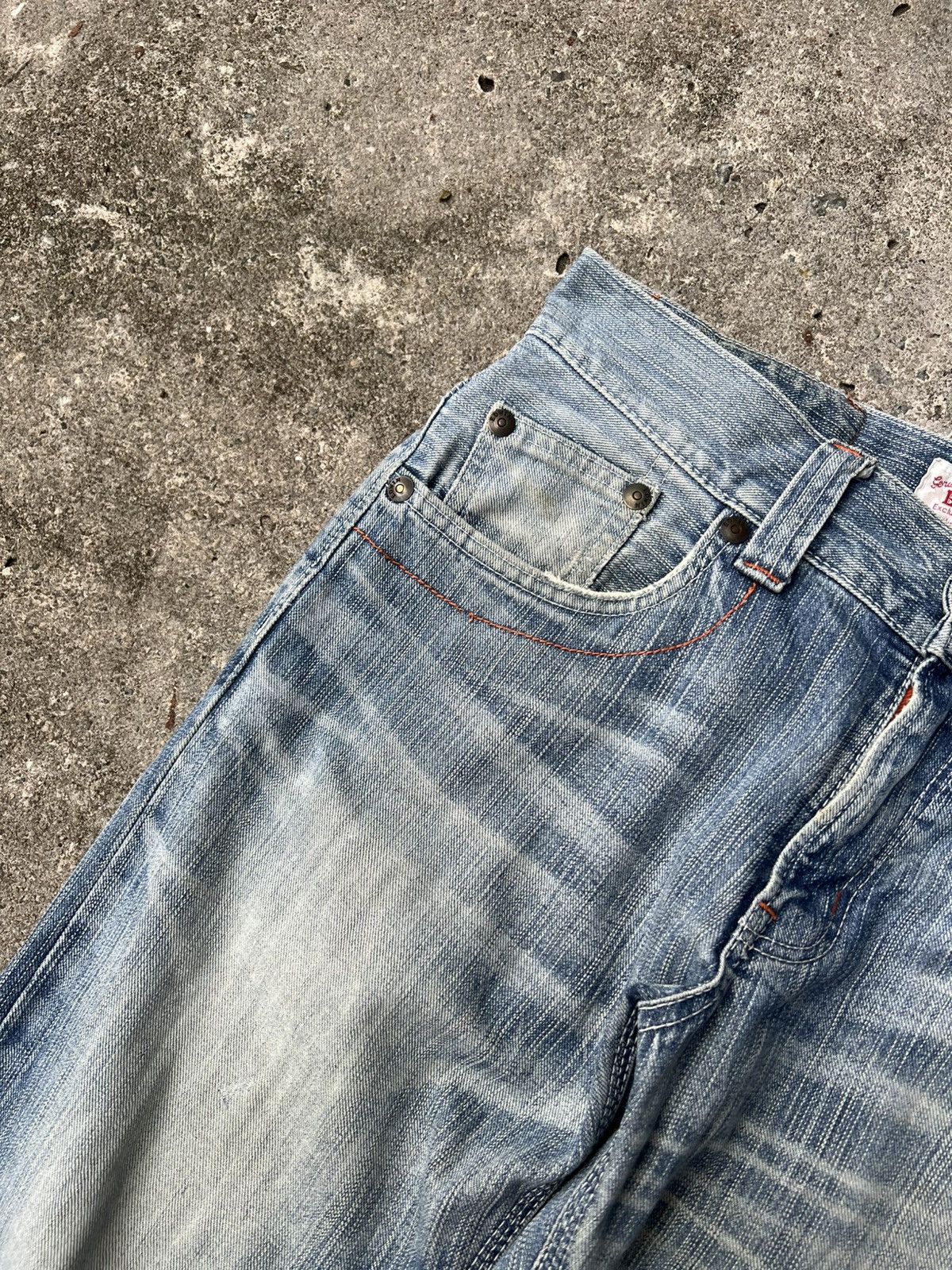 Edwin Vintage Edwin Exclusive Vintage Light Wash Jean Size US 31 - 9 Thumbnail