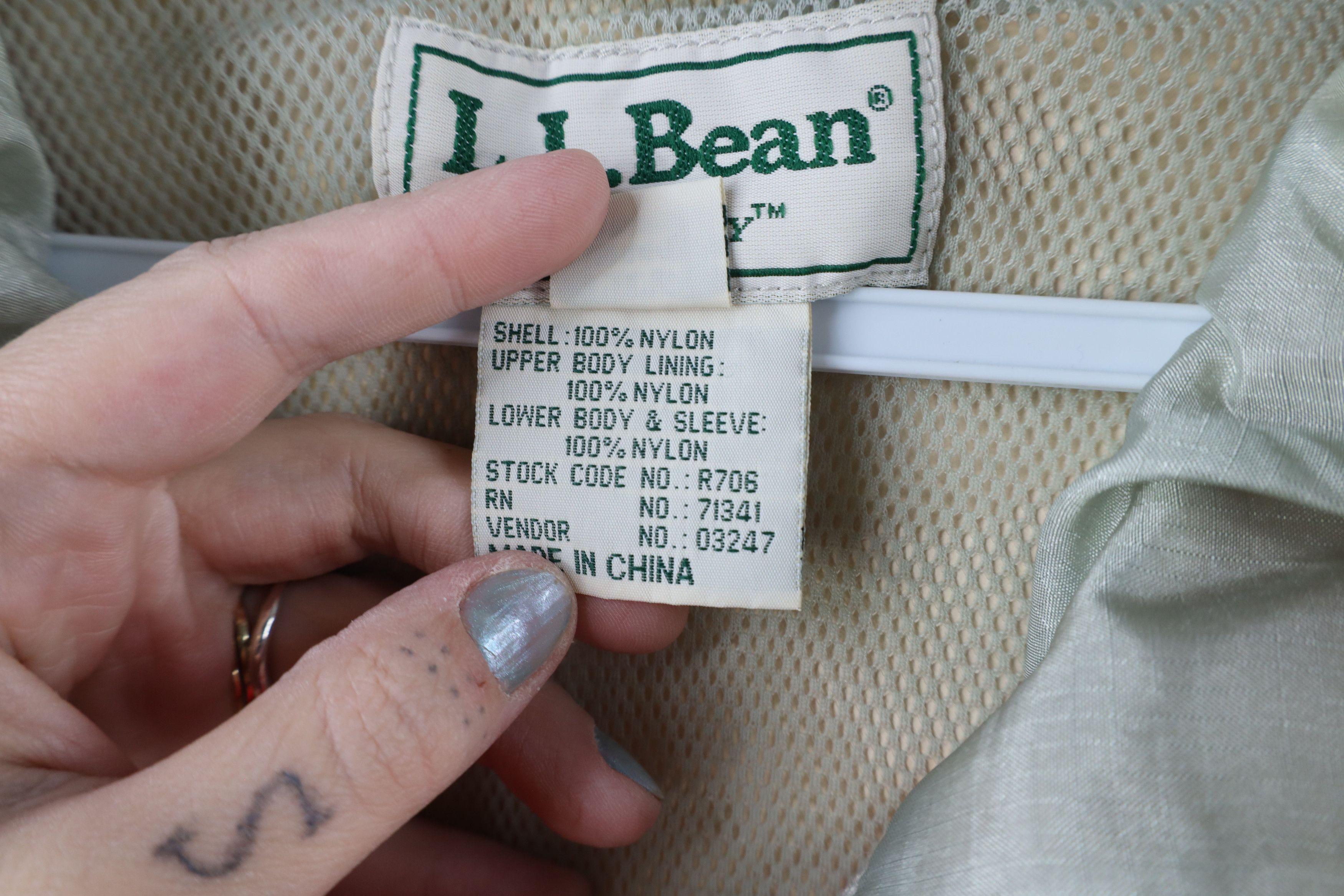 L.L. Bean × Vintage Vintage 90s LL Bean Waterproof Hooded Anorak Jacket Red Size US L / EU 52-54 / 3 - 7 Thumbnail