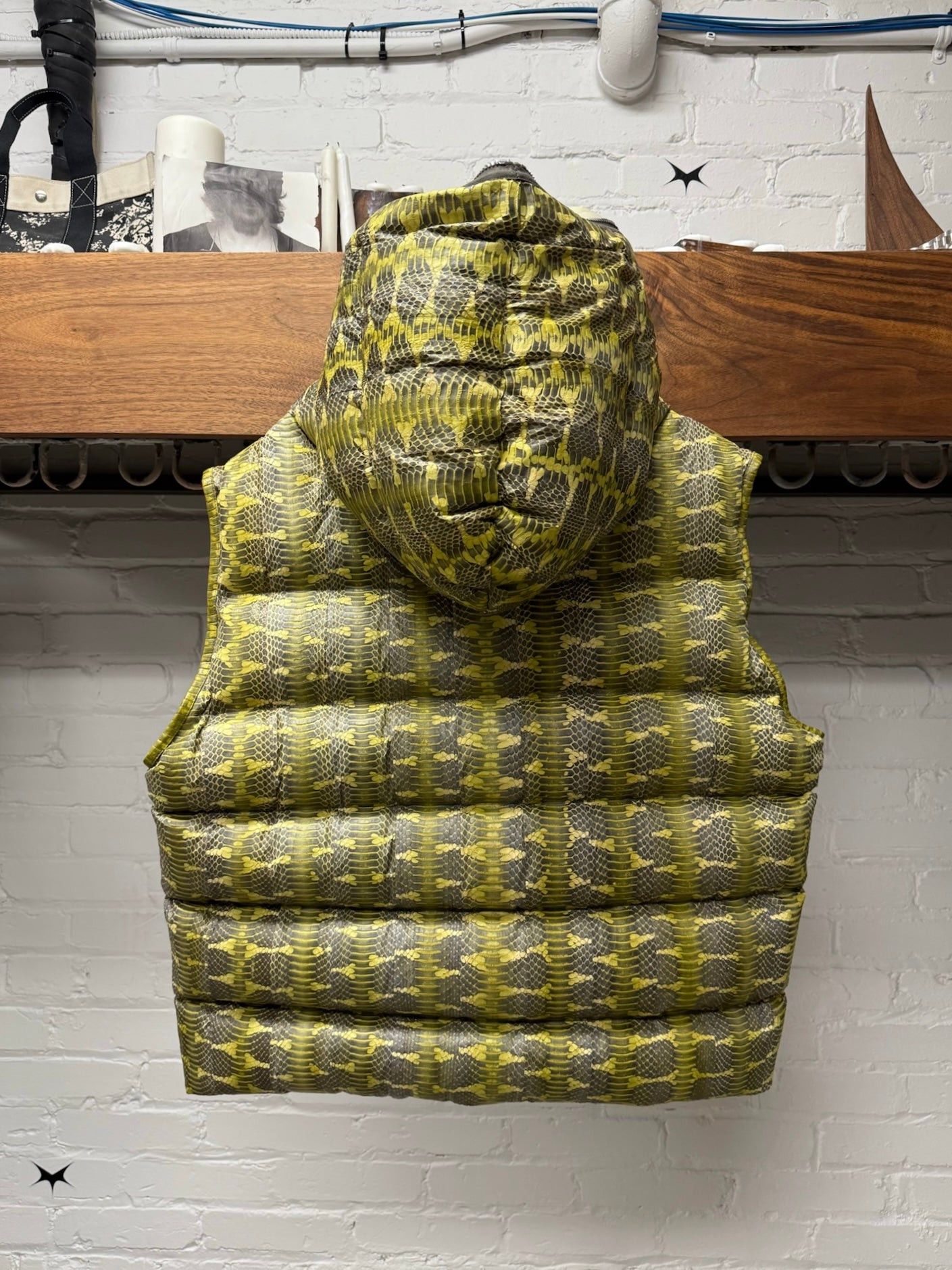 Rick Owens AW2023 Rick Owens ‘Luxor’ Genuine Acid Boiga Snake ‘Gimp’ Zip Puffer Vest Size US XL / EU 56 / 4 - 5 Thumbnail