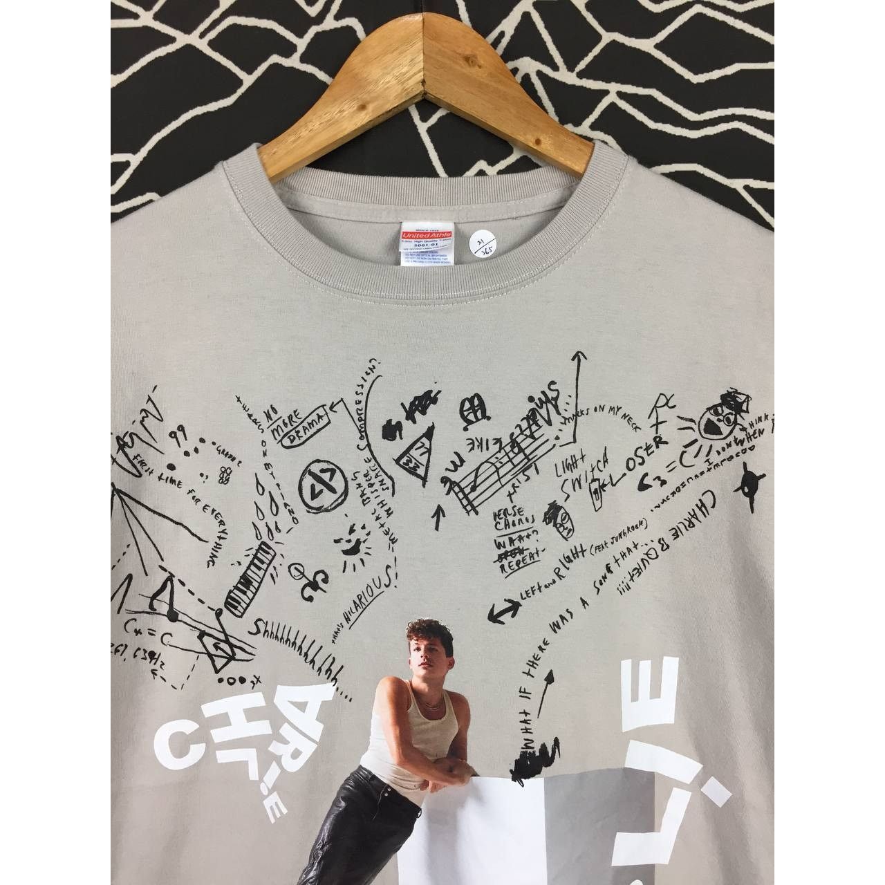 Band Tees Charlie Puth Cover Art CHARLIE Studio Album Tee Size L Size US L / EU 52-54 / 3 - 3 Thumbnail