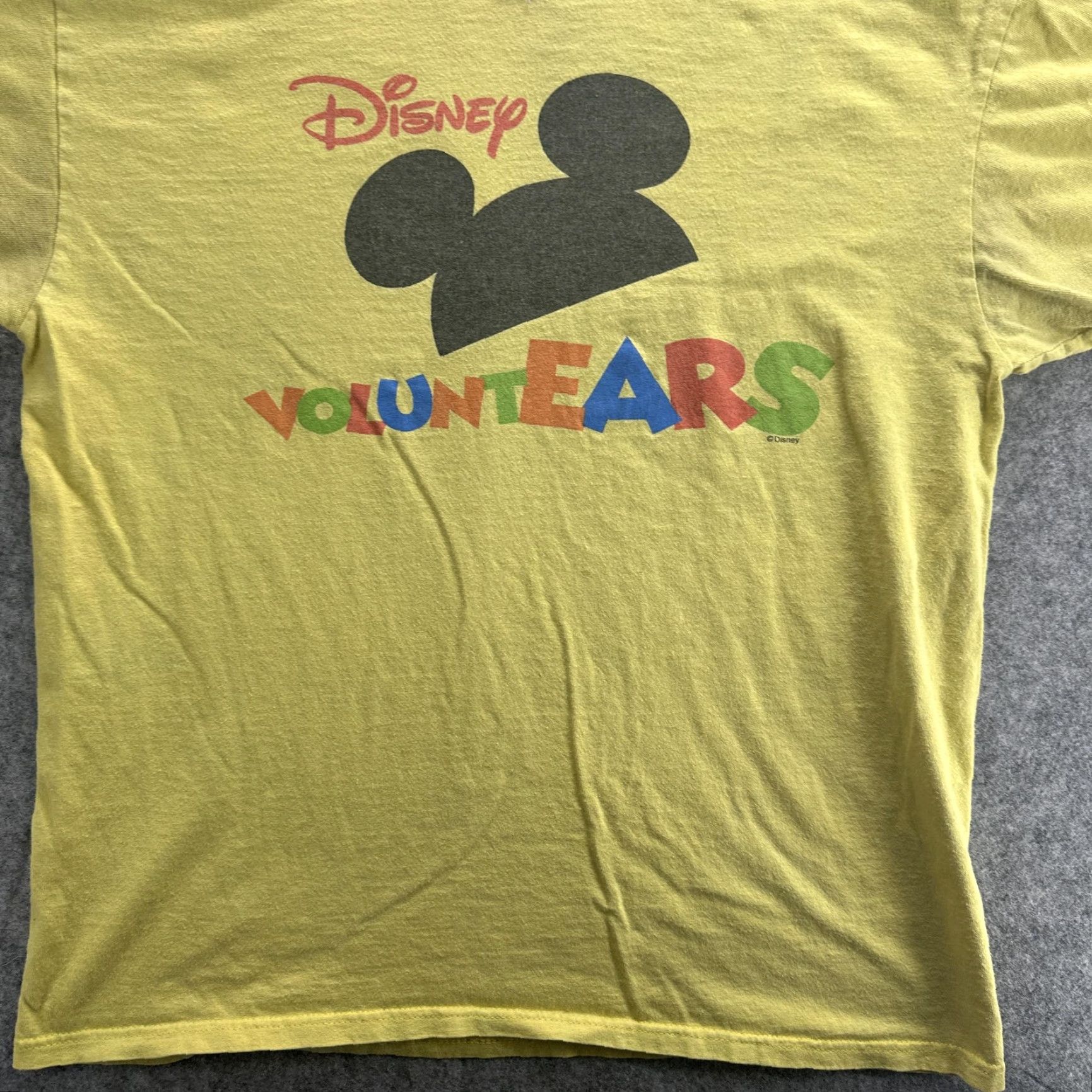 Anvil VINTAGE Anvil Disney VoluntEARS T-Shirt Mens Large Yellow Mickey Mouse 90s Graphic Print Size US L / EU 52-54 / 3 - 4 Thumbnail