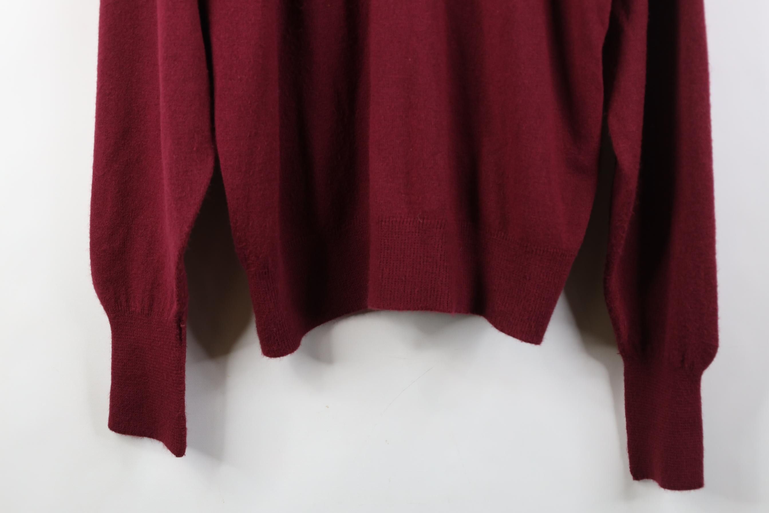 Vintage Vintage 70s Streetwear Soft Knit V-Neck Sweater Maroon USA Size US L / EU 52-54 / 3 - 3 Thumbnail