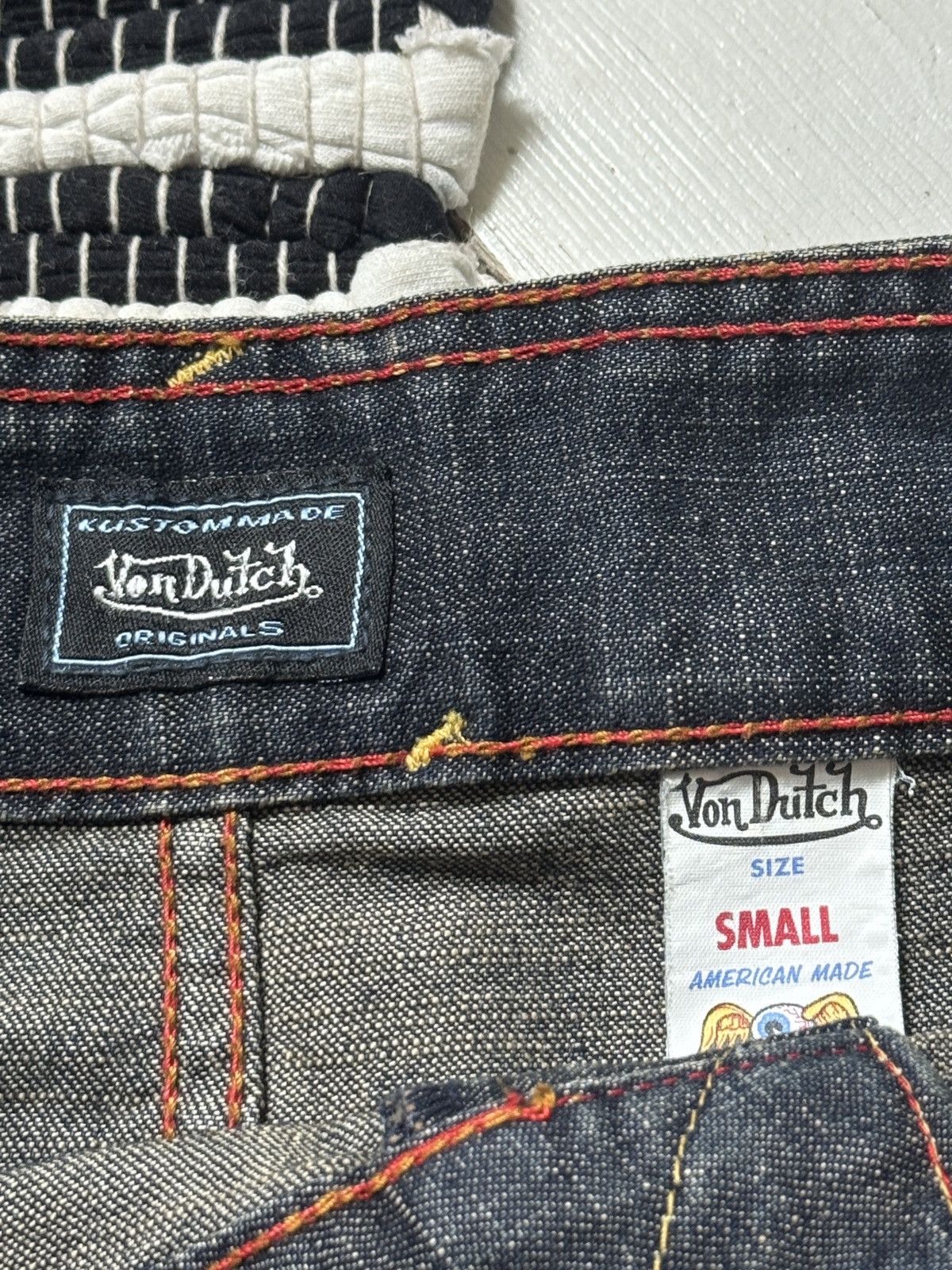Von Dutch VINTAGE VON DUTCH 2000s MINI DENIM SKIRT Size 28" / US 6 / IT 42 - 8 Thumbnail