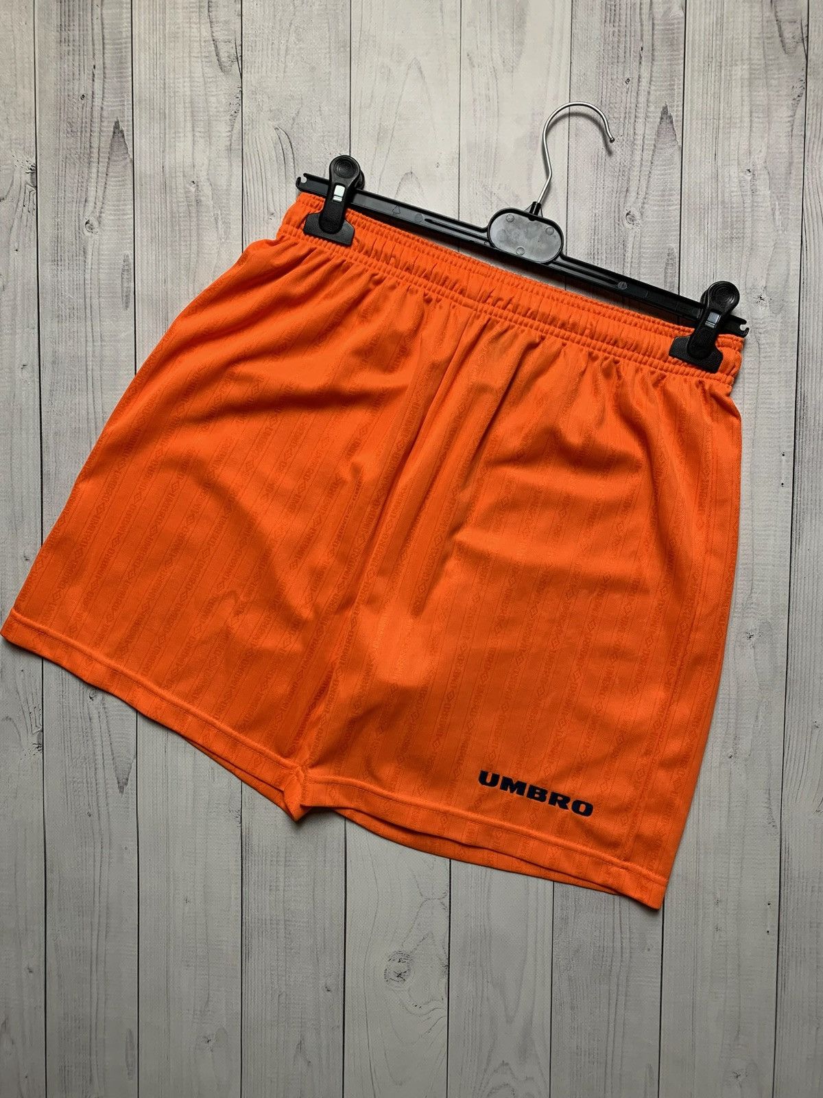 Umbro × Vintage Vintage Umbro monogram soccer shorts size S orange Size US 30 / EU 46 - 1 Thumbnail