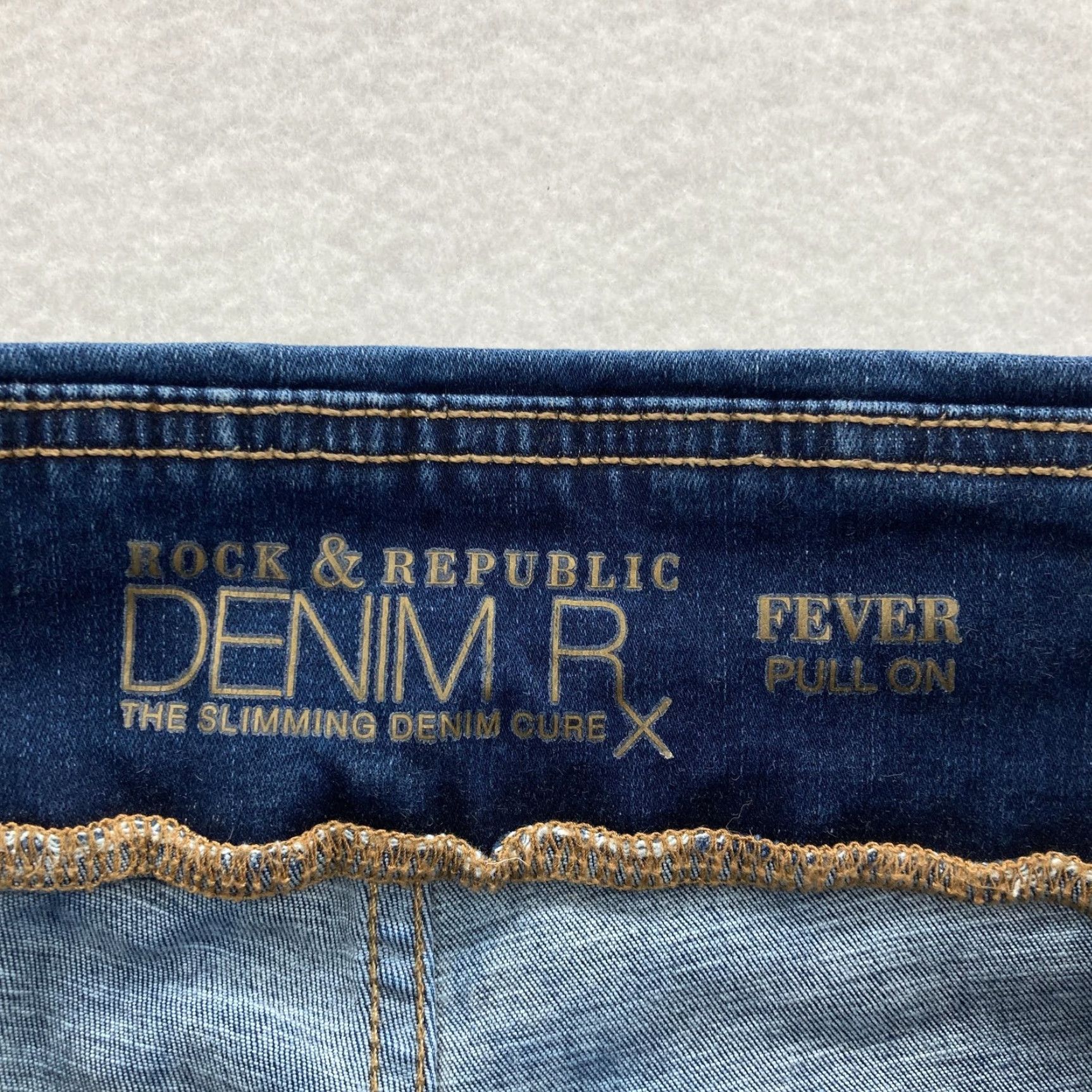 Vintage Rock & Republic Jeans Womens 8 Blue Denim RX Fever Pull On Skinny High Rise Slimming Stretch Distressed Logo 90s Grunge Size 30" / US 8 / IT 44 - 4 Thumbnail