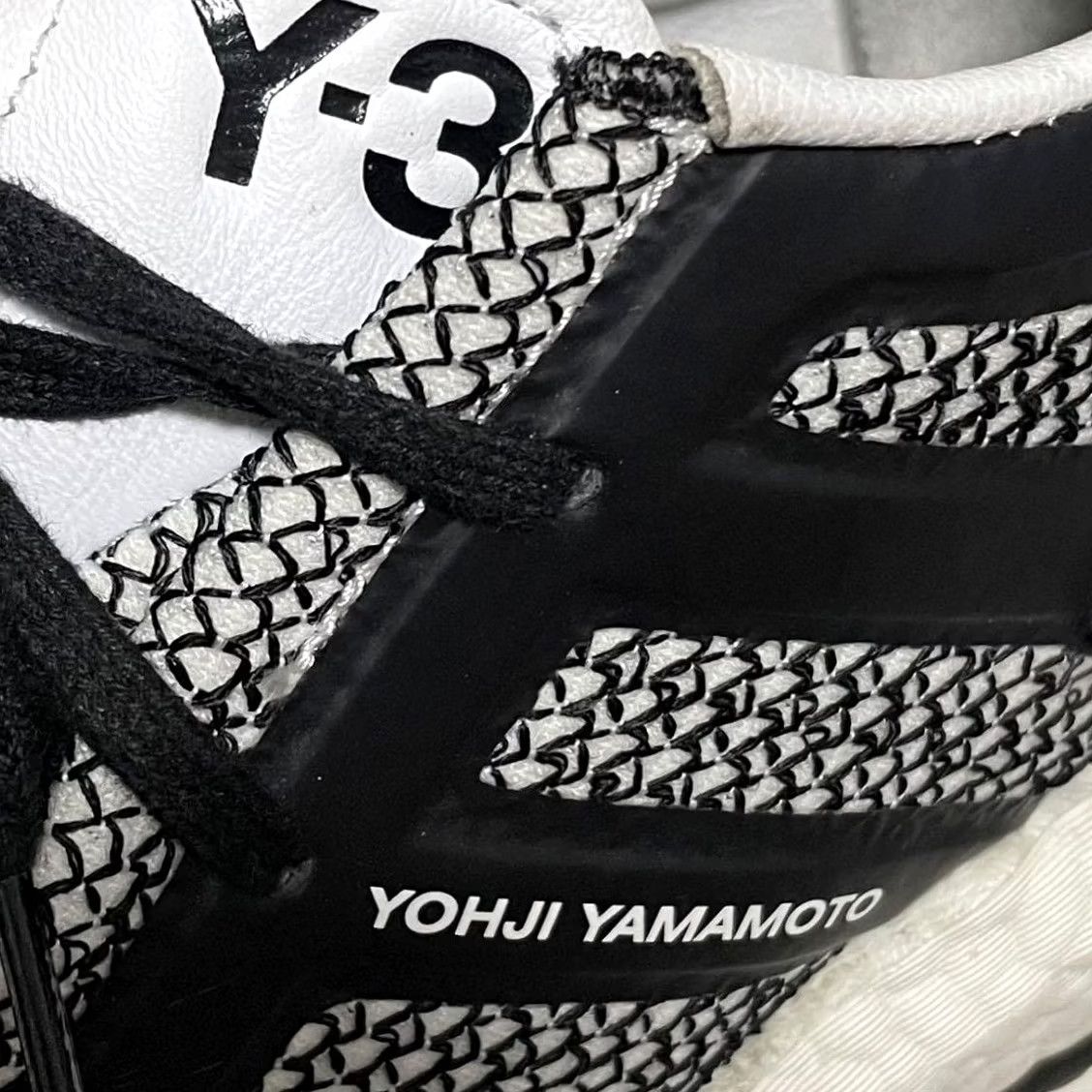 Y-3 Y-3 Men Sneaker Weissly Yohji Yamamoto Pure Boost White Black Gray 10.0US Multicolor Adidas x Yohji Yamamoto Collaboration Sneakers Size US 10 / EU 43 - 7 Thumbnail