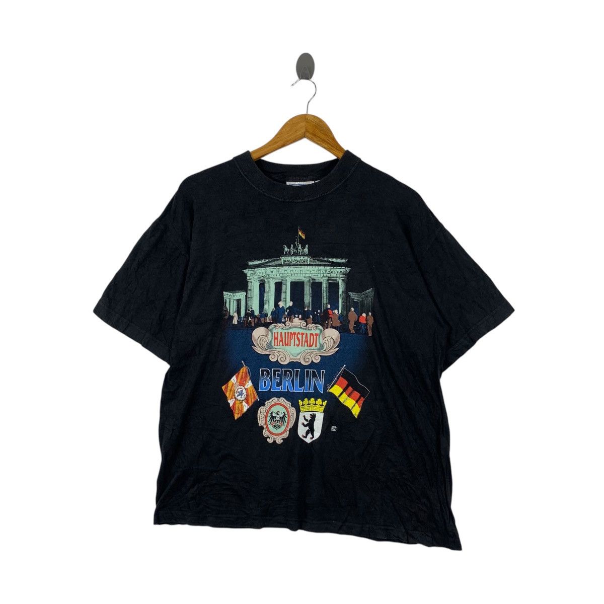 Vintage Vintage HAUPTSTADT BERLIN CITY Germany Tee Shirt Top Size US S / EU 44-46 / 1 - 1 Thumbnail