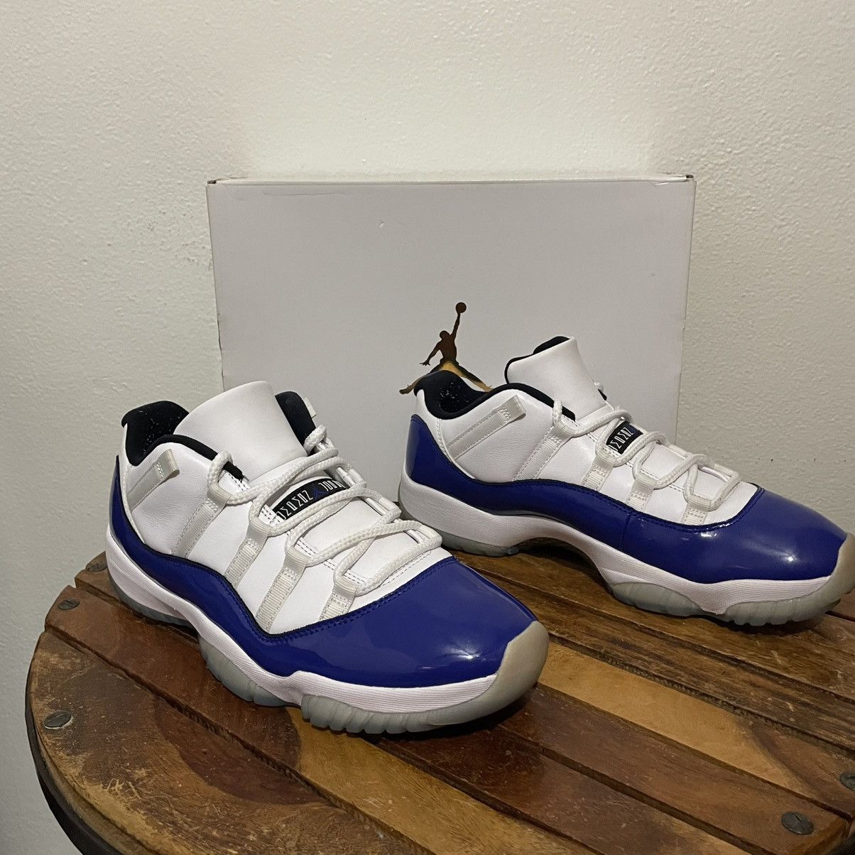 Jordan Brand × Nike Nike Air Jordan 11 Retro Low White Concord Mens US Size 10.5 Size US 10.5 / EU 43-44 - 4 Thumbnail