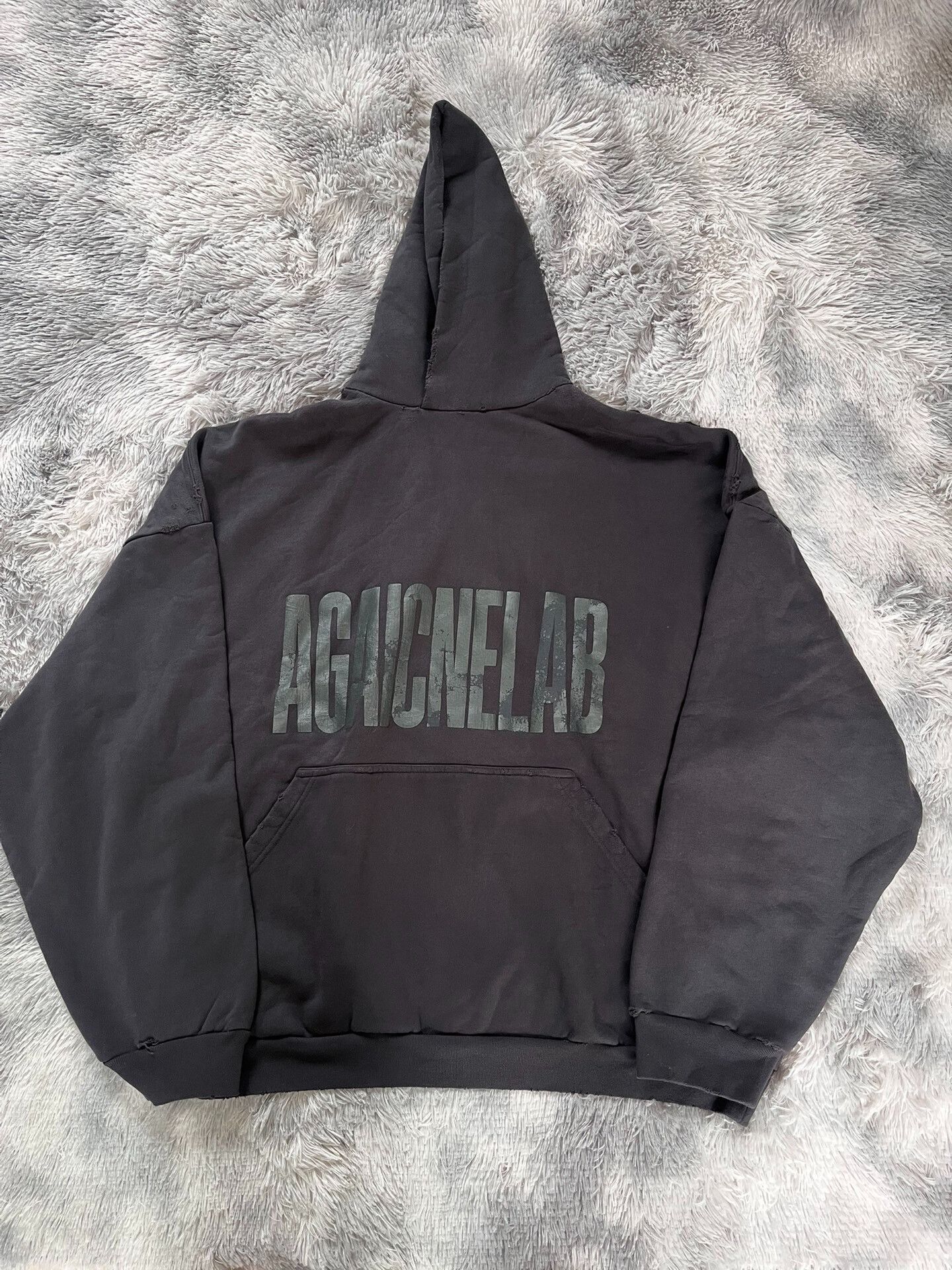 Balenciaga Balenciaga Print Hoodie Size S Size US S / EU 44-46 / 1 - 1 Thumbnail