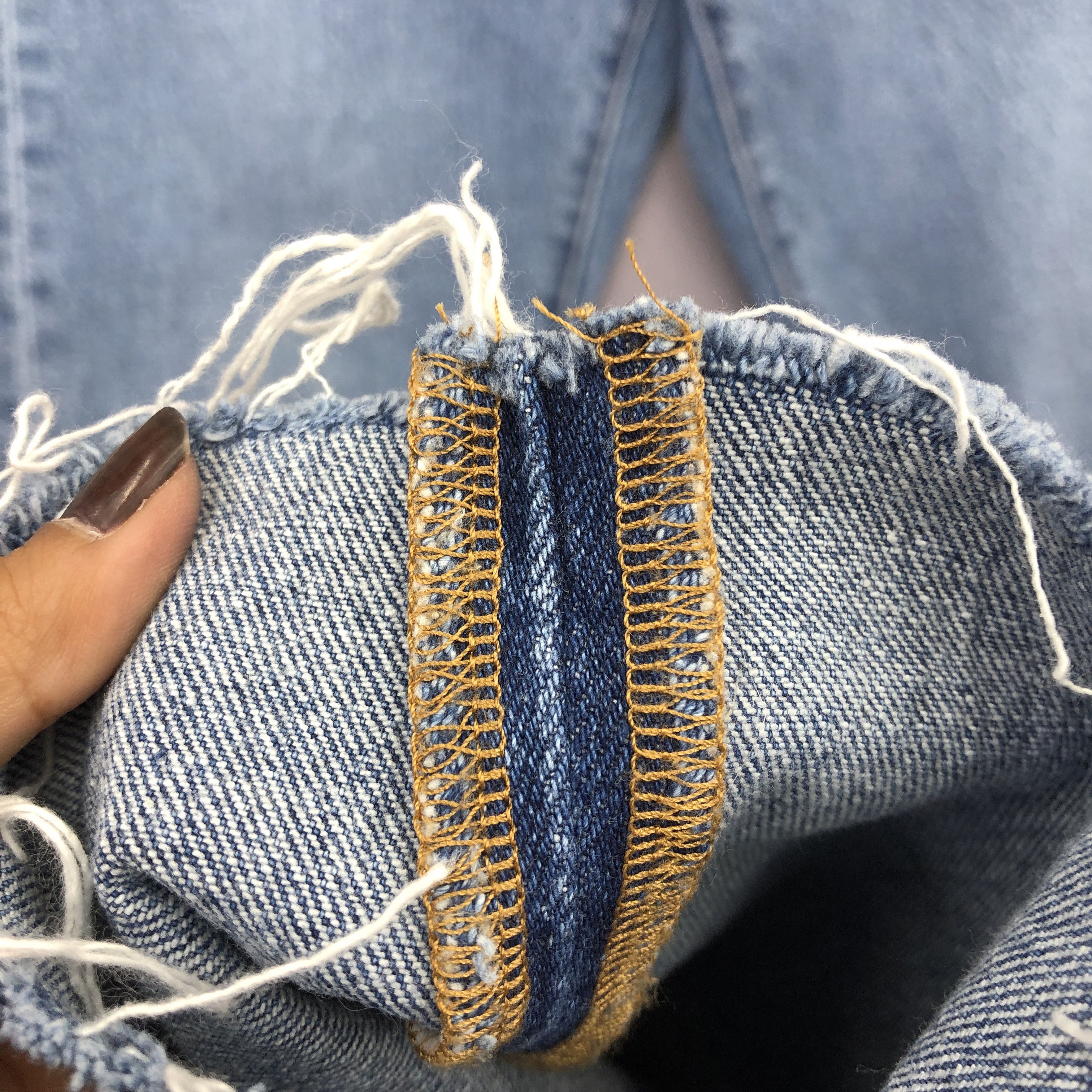 Levi's Vintage Levis 501 Distressed Jeans Faded Light Wash Denim Size 26" / US 2 / IT 38 - 7 Thumbnail