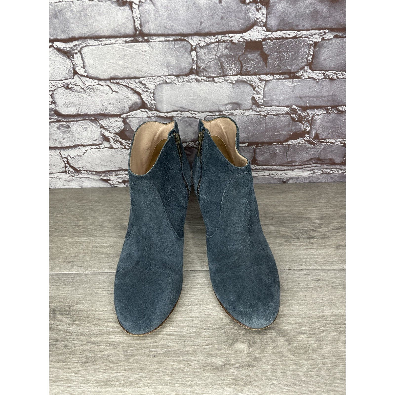 Club Monaco Club Monaco Brooklyn Blue Suede Side Zip Stacked Heel Bootie Size US 7.5 / IT 37.5 - 19 Thumbnail
