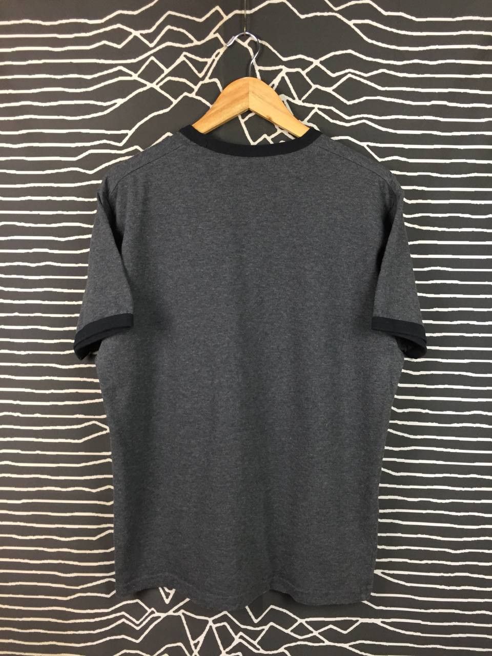 Uniqlo Uniqlo Casual Short Sleeve Dark Grey Ringer Tee Size XL Size US XL / EU 56 / 4 - 5 Thumbnail