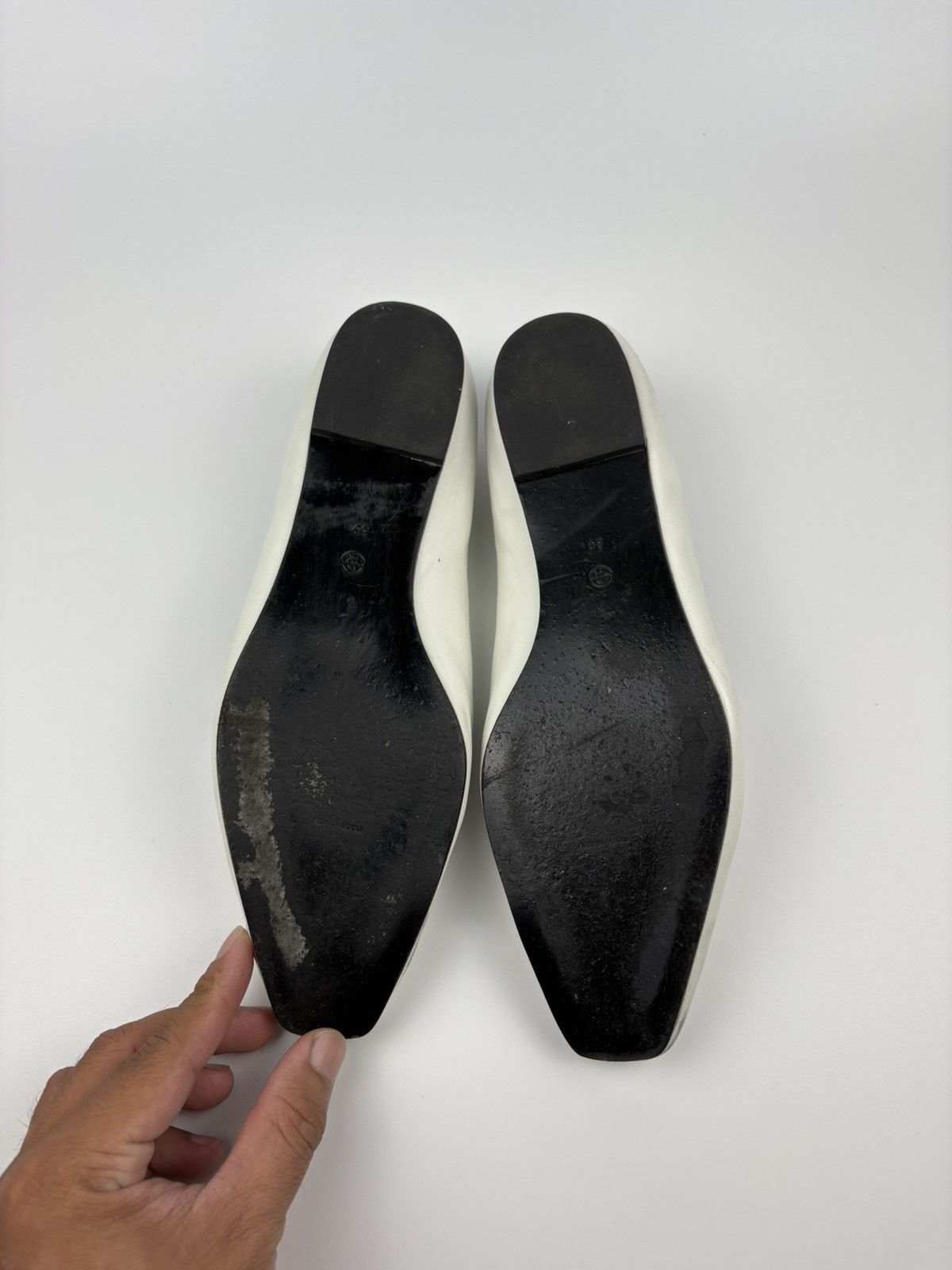 The Row The Row White Leather Minimal Loafer Size US 9 / IT 39 - 10 Thumbnail