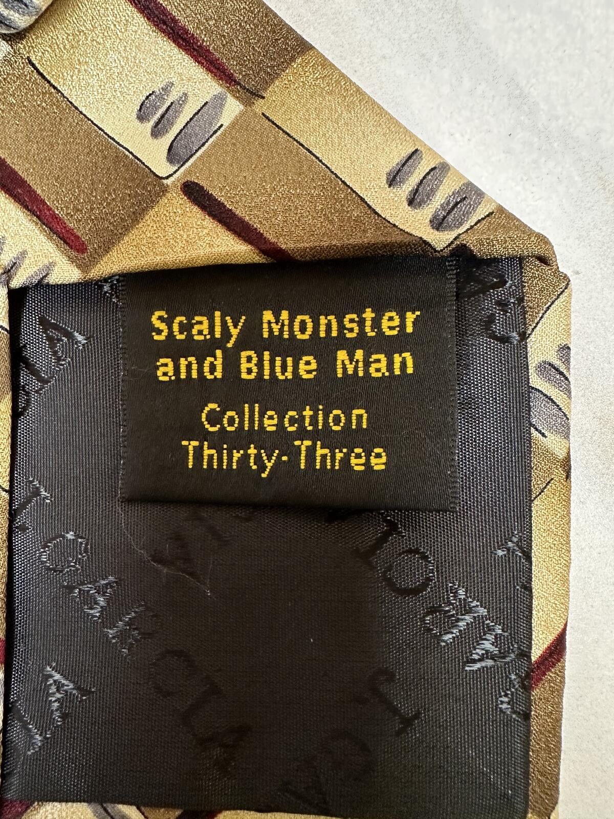 Other Vintage J. Garcia Scaly Monster Blue Man 100% silk tie gold Size ONE SIZE - 4 Thumbnail