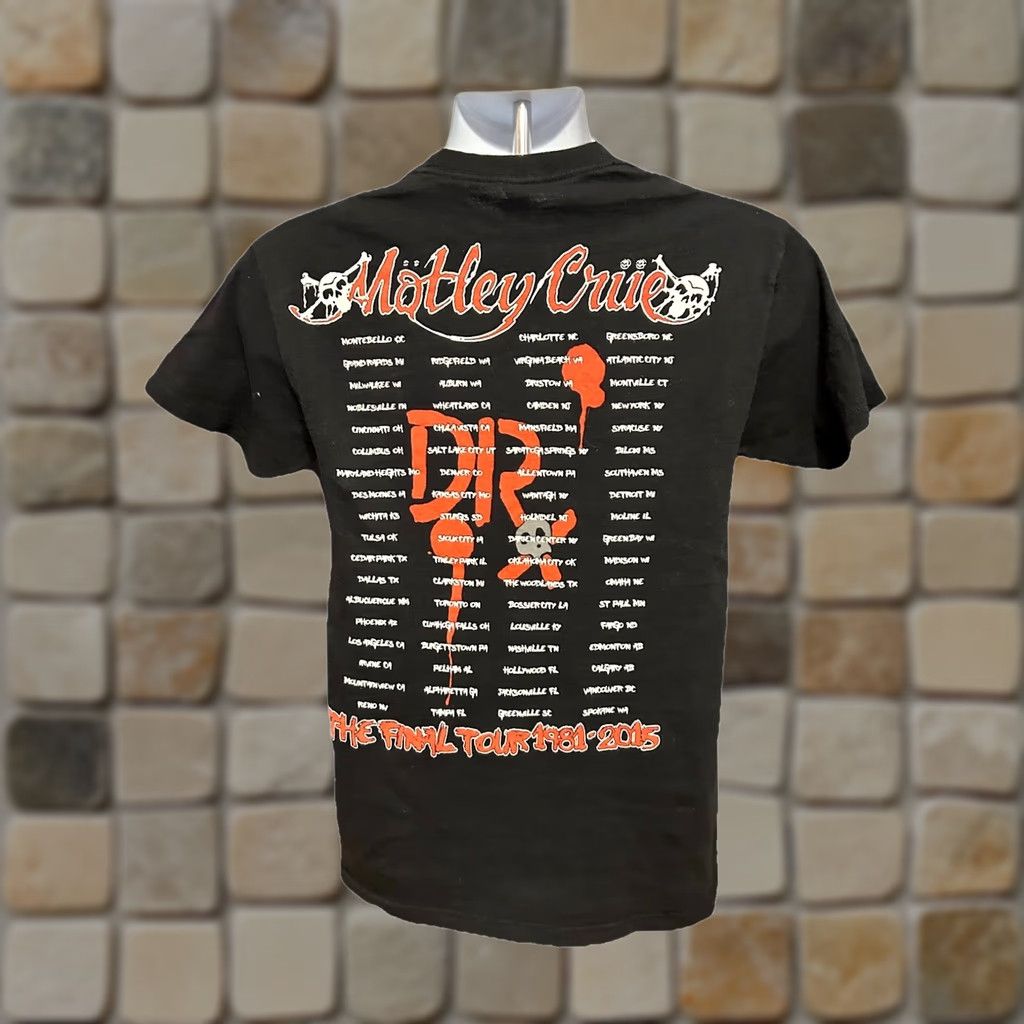 Doublet Motley Crue Shirt Men Small Black Short Sleeve Double Sided The Final Tour 2015 Size US S / EU 44-46 / 1 - 1 Thumbnail