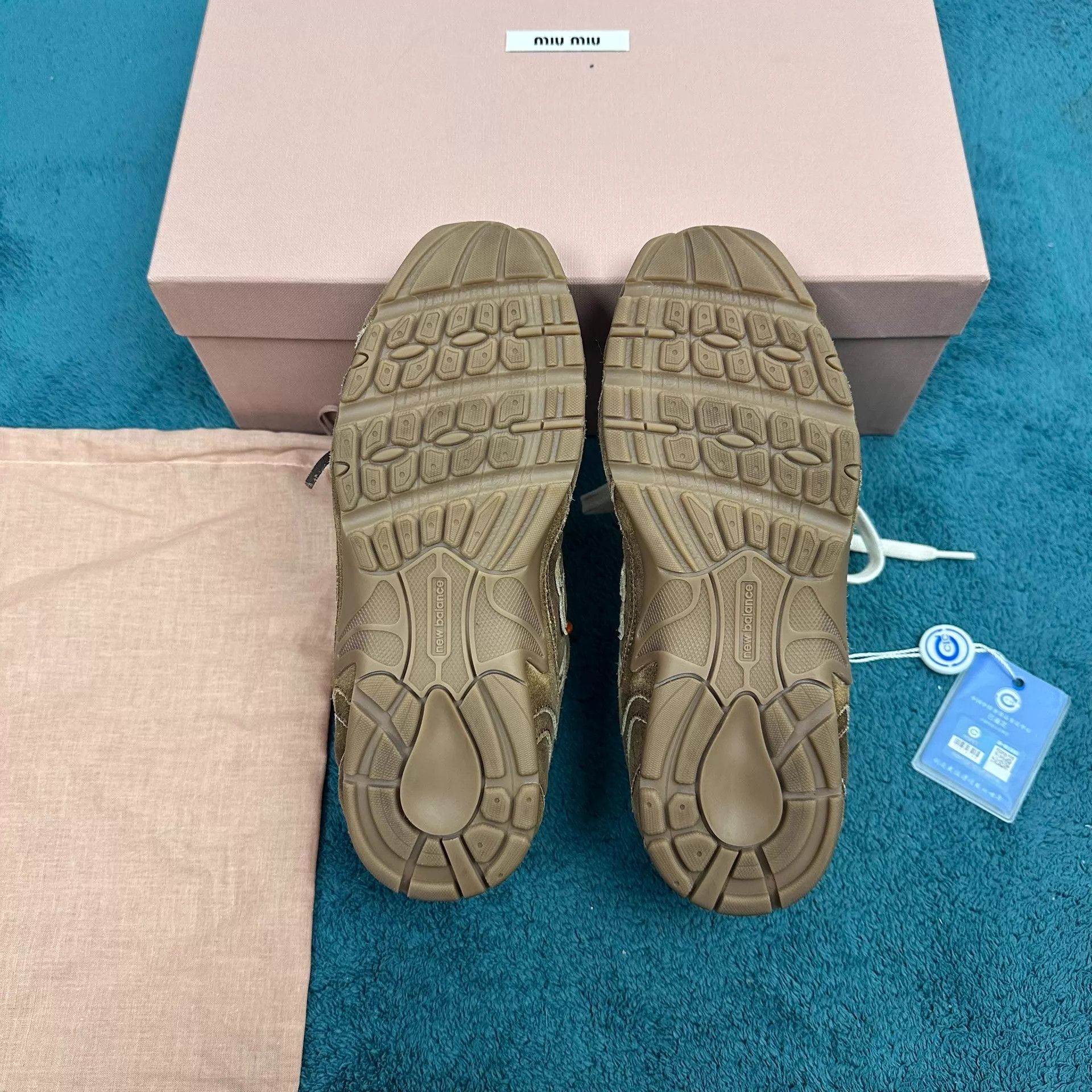 Miu Miu MIU MIU x NB 530 SL suede trainer cinnamon Size US 5.5 / IT 35.5 - 5 Thumbnail
