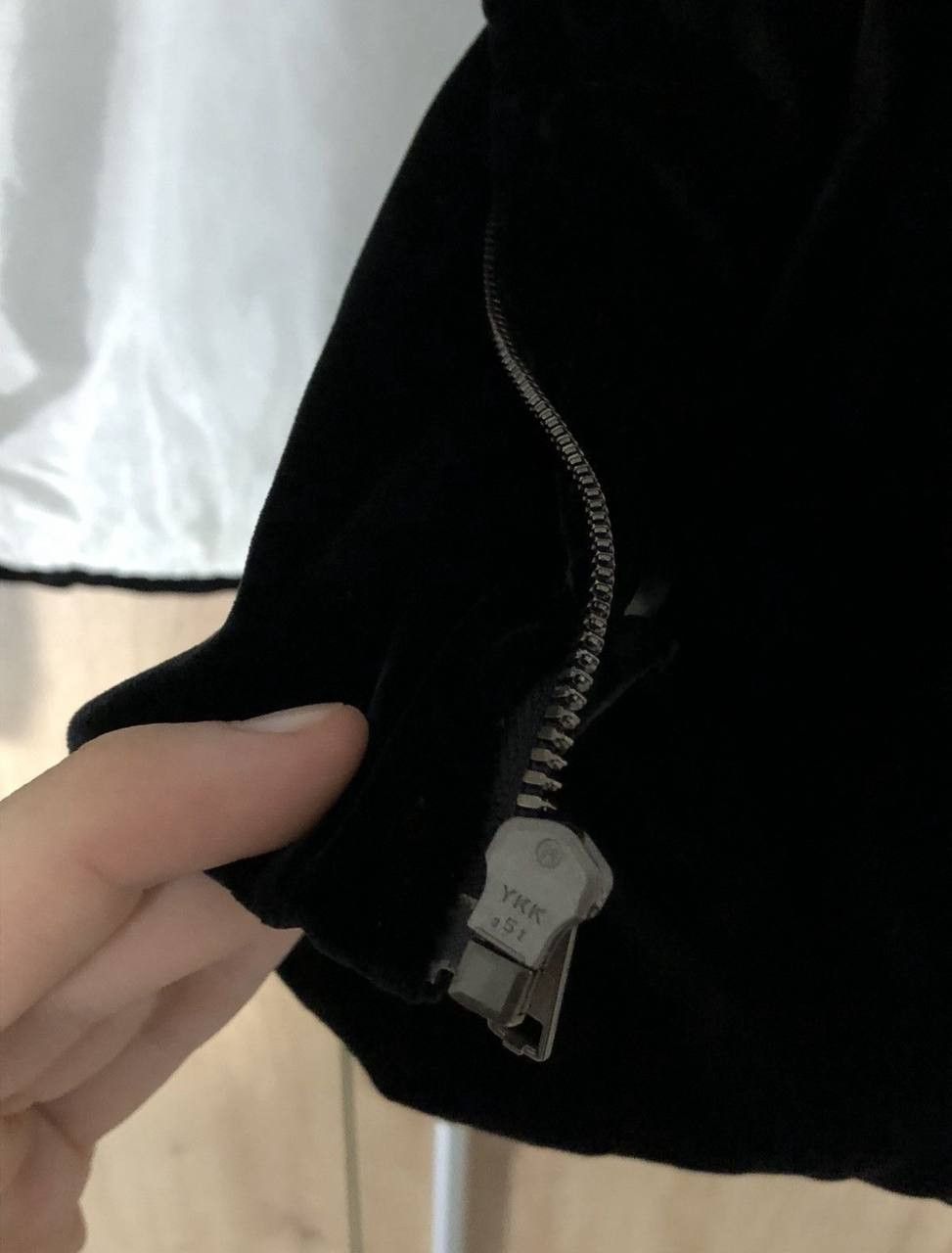 Givenchy Givenchy Velur Zip Up Jacket Black Archive Clothing Size L / US 10 / IT 46 - 7 Thumbnail