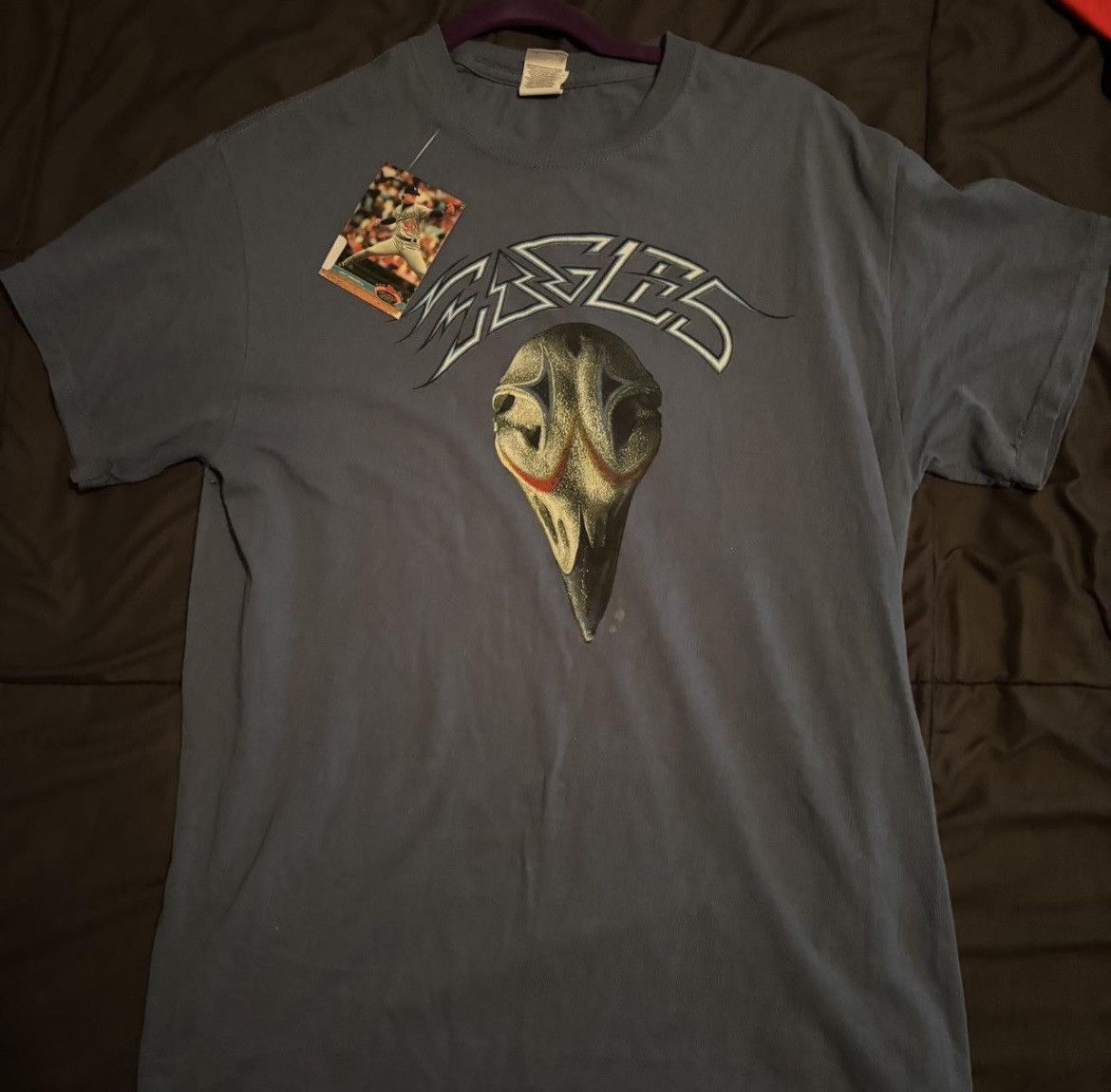Vintage Eagles Tour 2017 Navy Blue T-Shirt Size US S / EU 44-46 / 1 - 1 Thumbnail