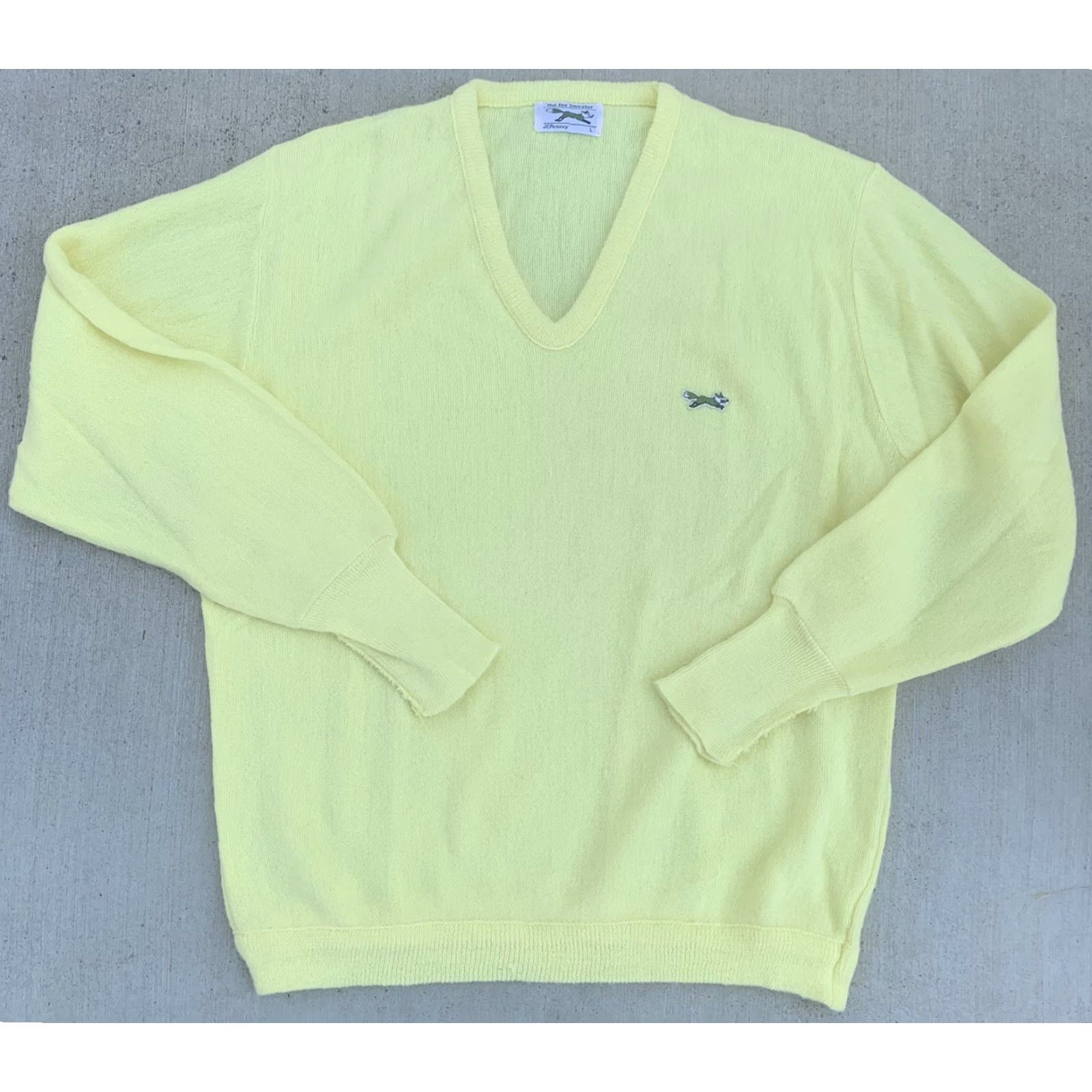 JCPenney VINTAGE The Fox Sweater JCPenney Men L Orlon Acrylic Yellow V-Neck Pullover Knits Solid 70s 80s Winter Seasons Mens Size US L / EU 52-54 / 3 - 7 Thumbnail