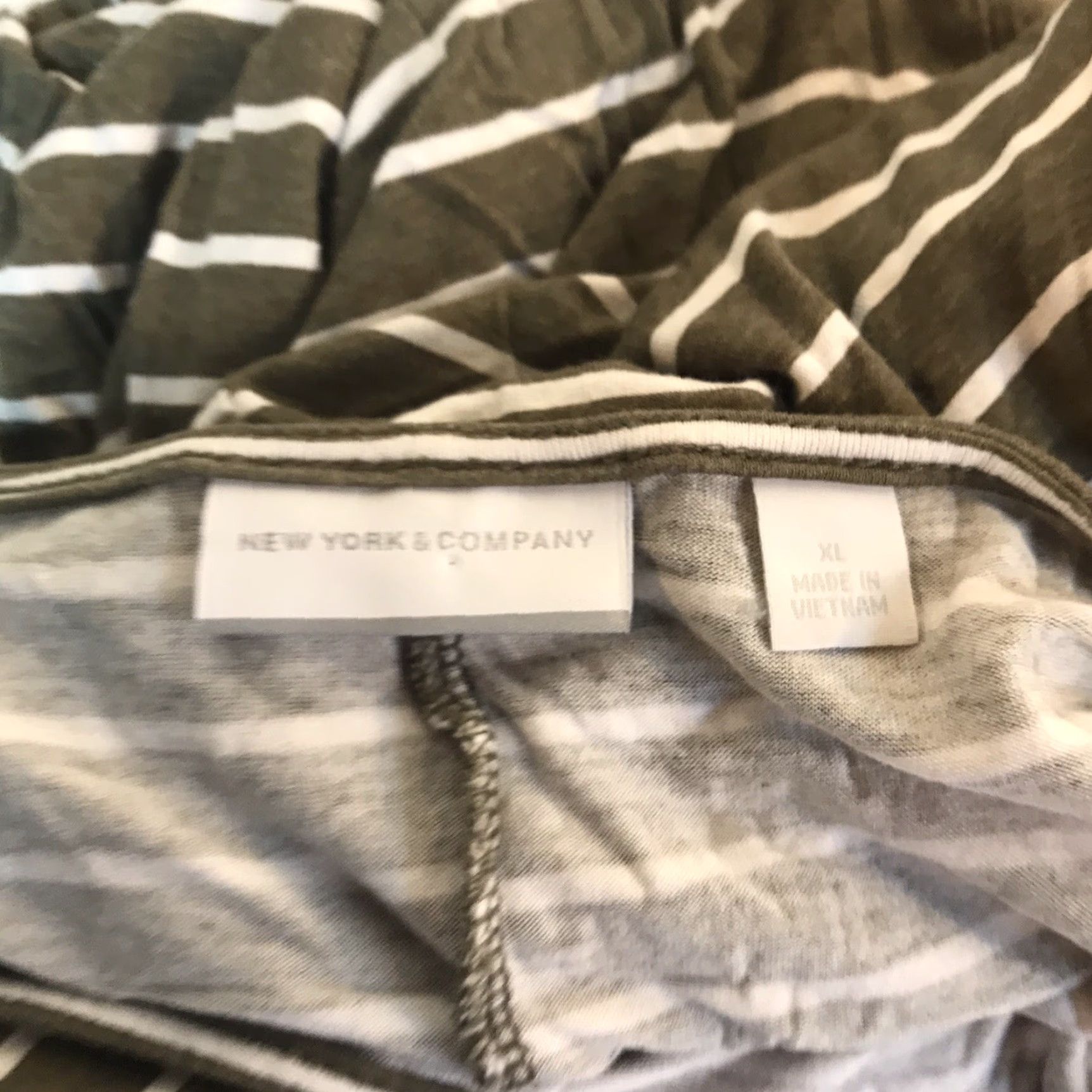 Vintage New York & Co Striped Dress Women XL Green White Cold Shoulder Knee Length Rayon Spandex Lightweight Size XL / US 12-14 / IT 48-50 - 3 Thumbnail