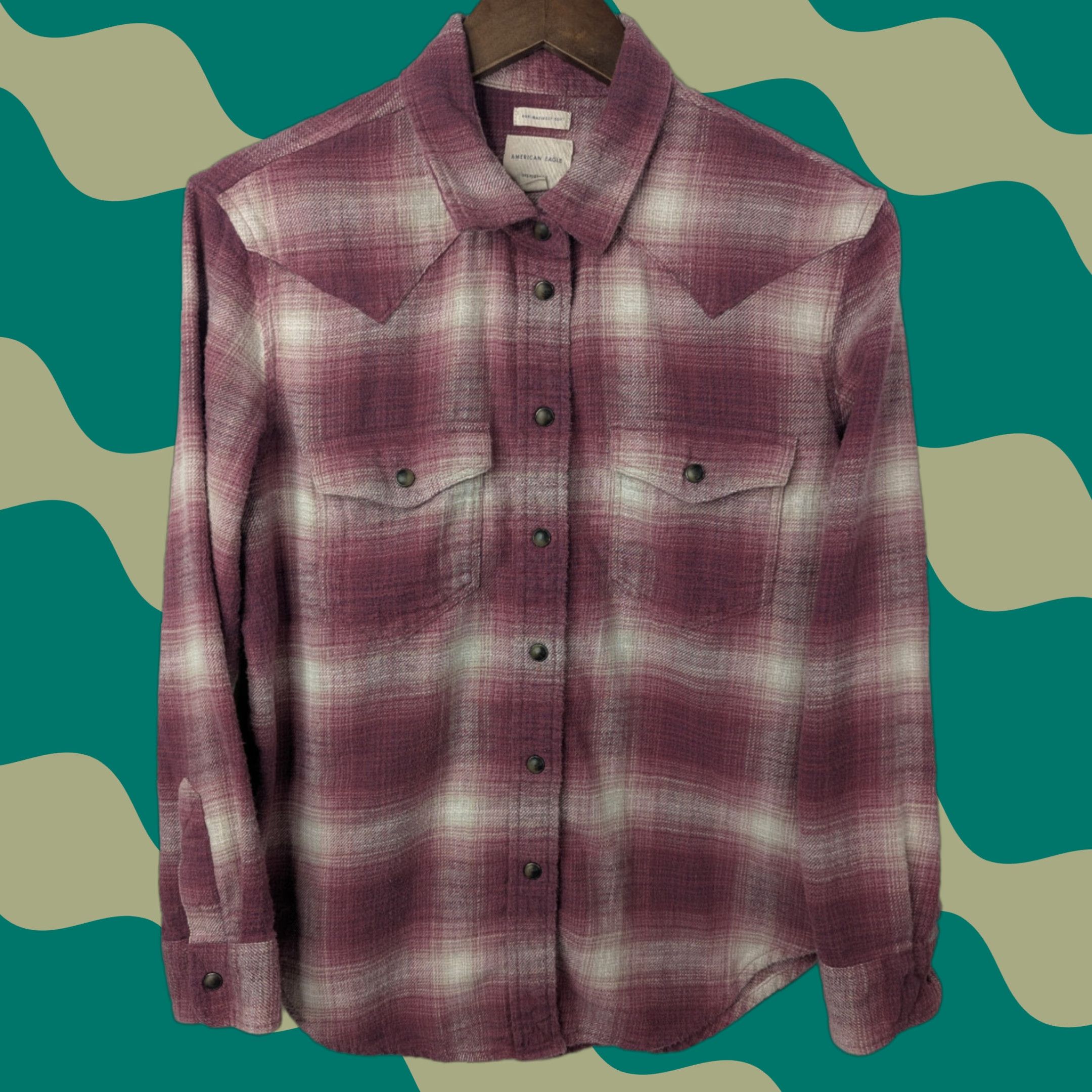 American Eagle Outfitters American Eagle Outfitters Women's XS Maroon Plaid Pearl Snap Button-Up Shirt Size XS / US 0-2 / IT 36-38 - 1 Thumbnail
