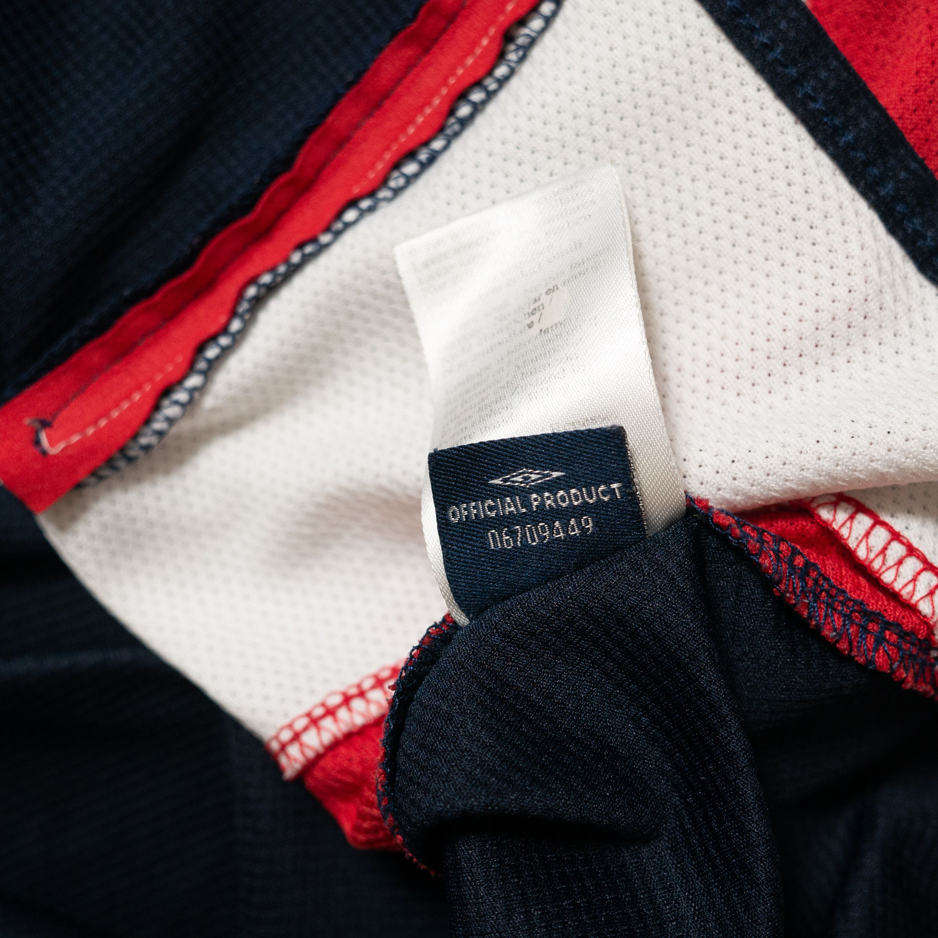 Umbro Vintage 00s Umbro England Training Jersey L Size US L / EU 52-54 / 3 - 6 Thumbnail