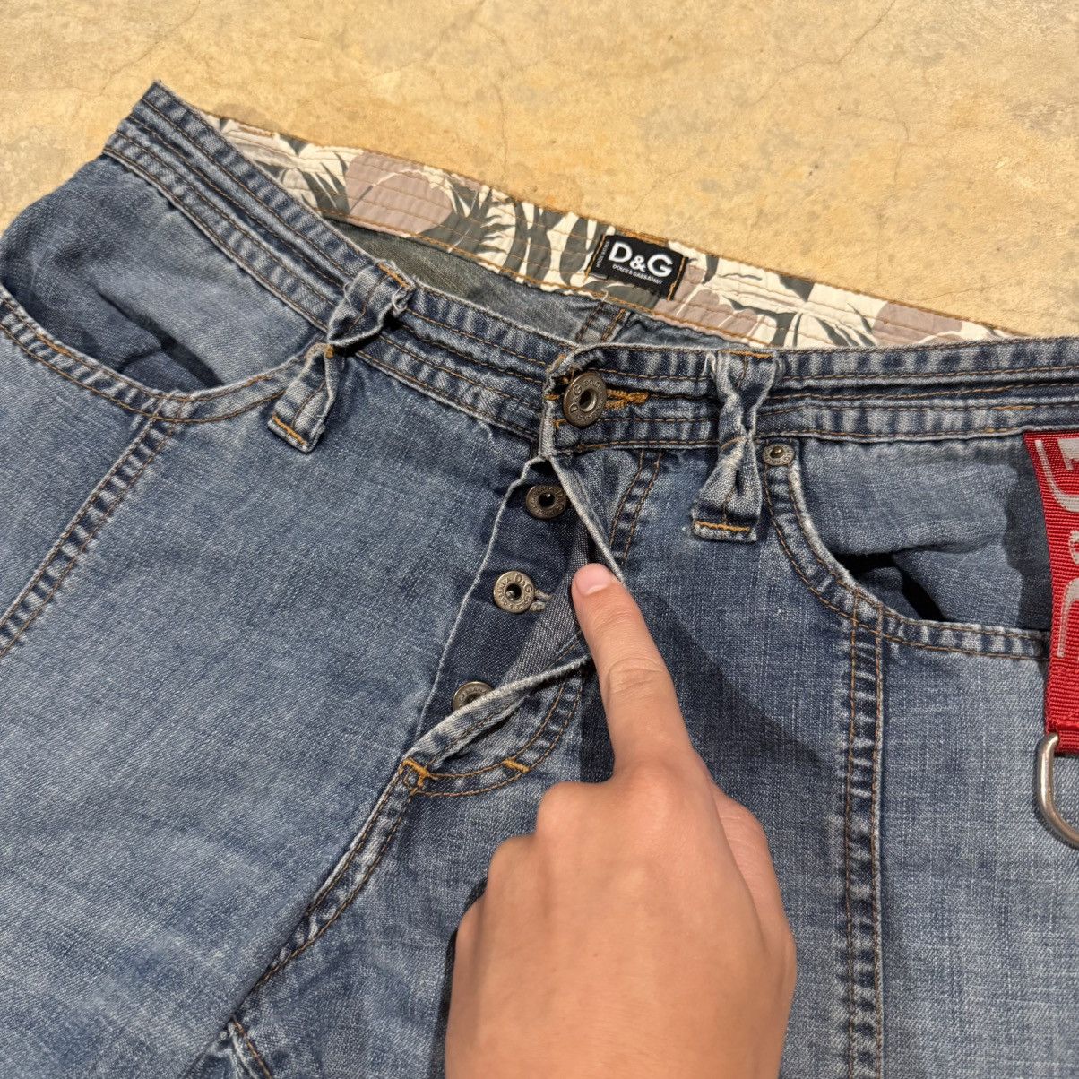 Dolce & Gabbana Vtg 2000s Dolce & Gabbana Double Seam Faded Distressed Jeans Size US 31 - 5 Thumbnail