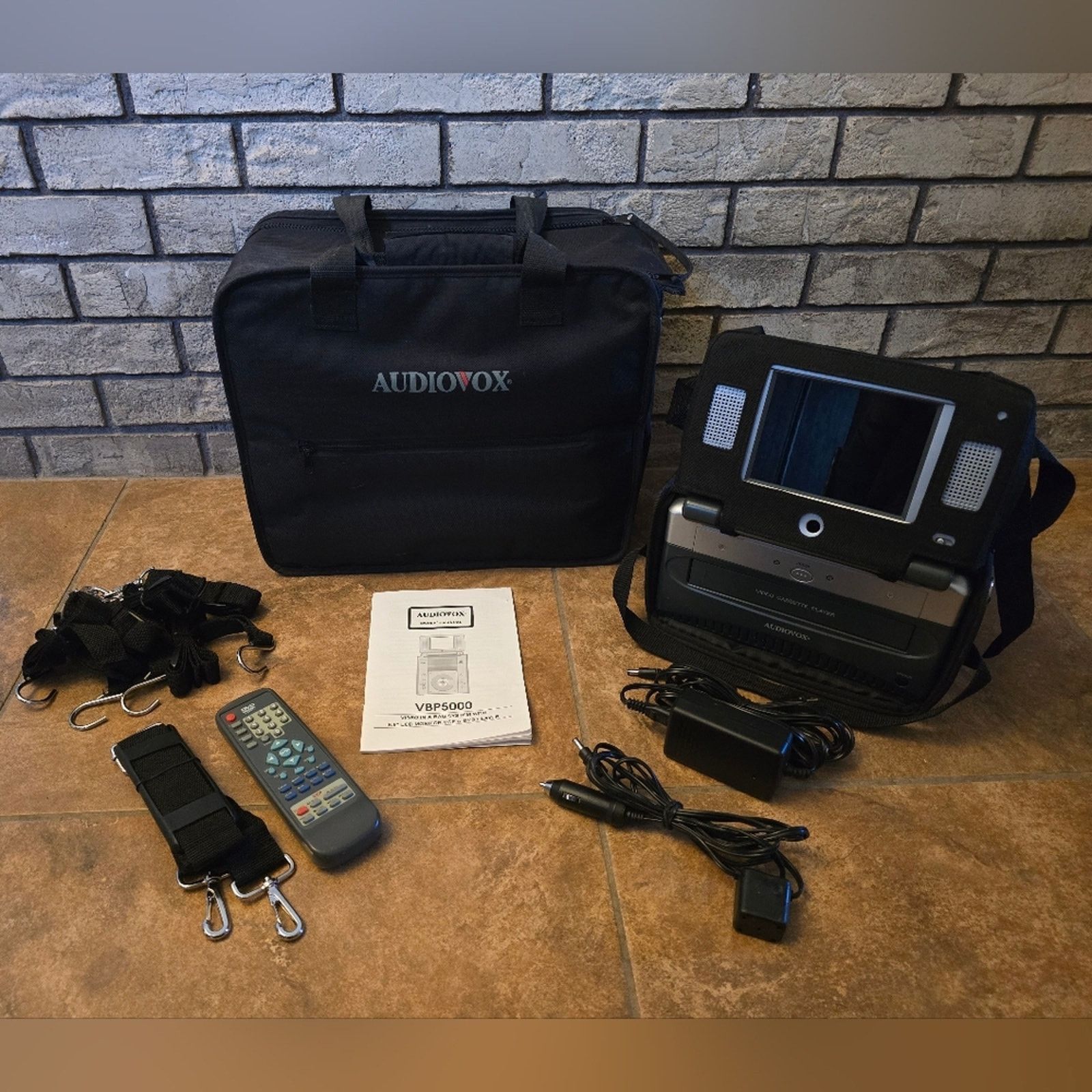 Other Silver | AUDIOVOX | Video In A Bag System 11 Bundle Size ONE SIZE - 1 Thumbnail