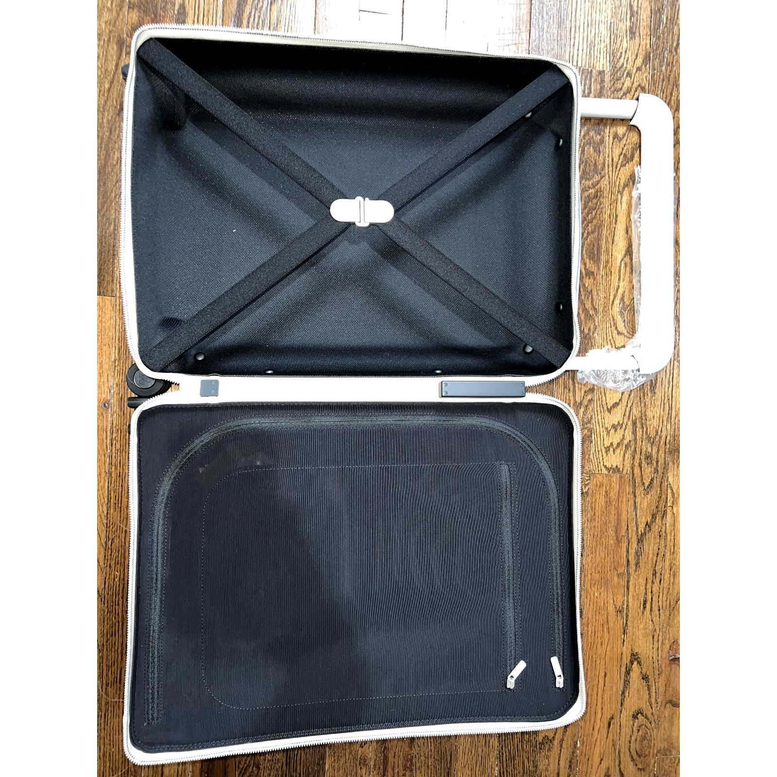 Louis Vuitton Louis Vuitton Leather Cabin Rolling Luggage Travel Bag Size ONE SIZE - 12 Thumbnail