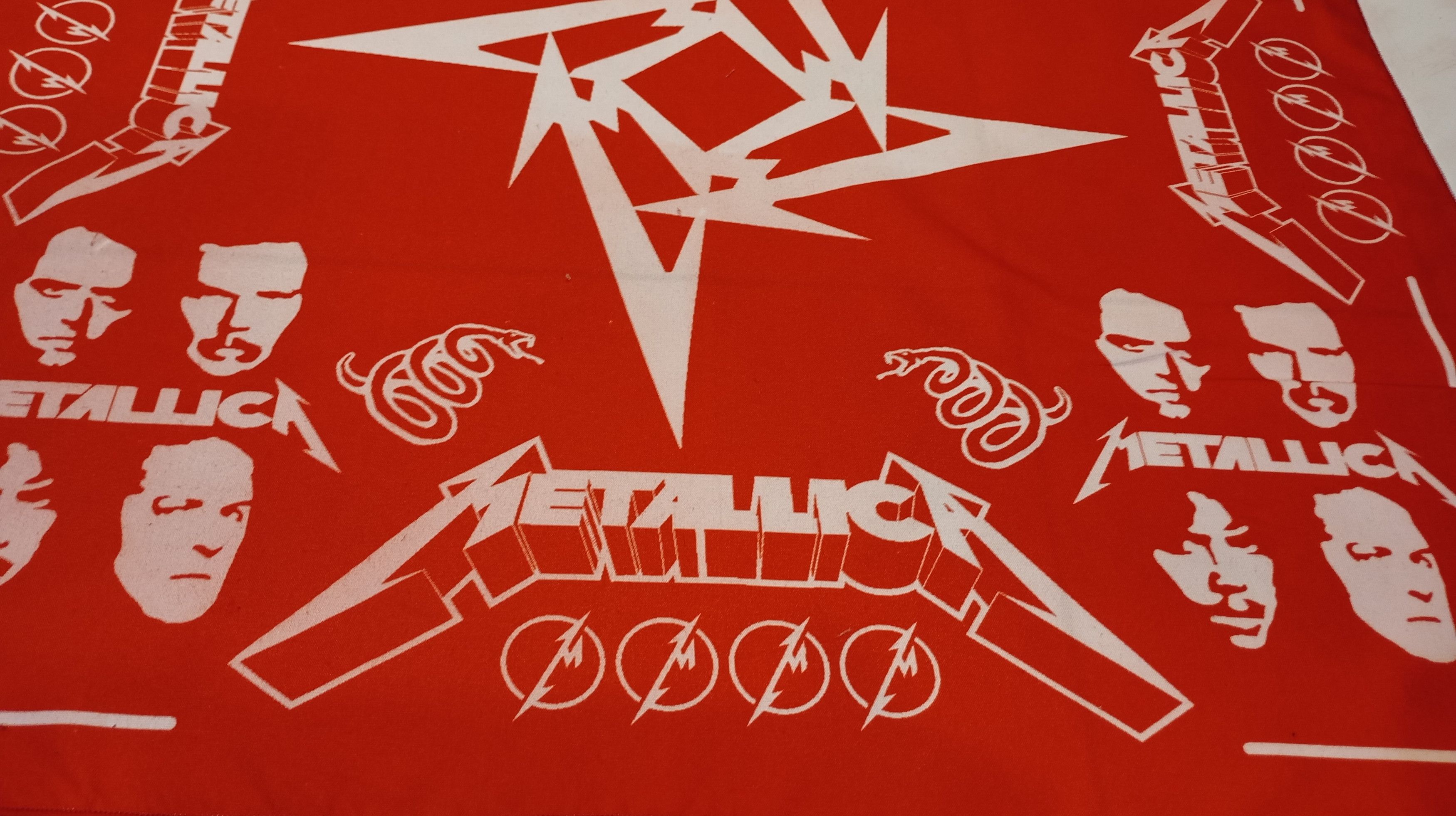 Band Tees Skulls Bandana Handkerchief Metallica Size ONE SIZE - 4 Thumbnail