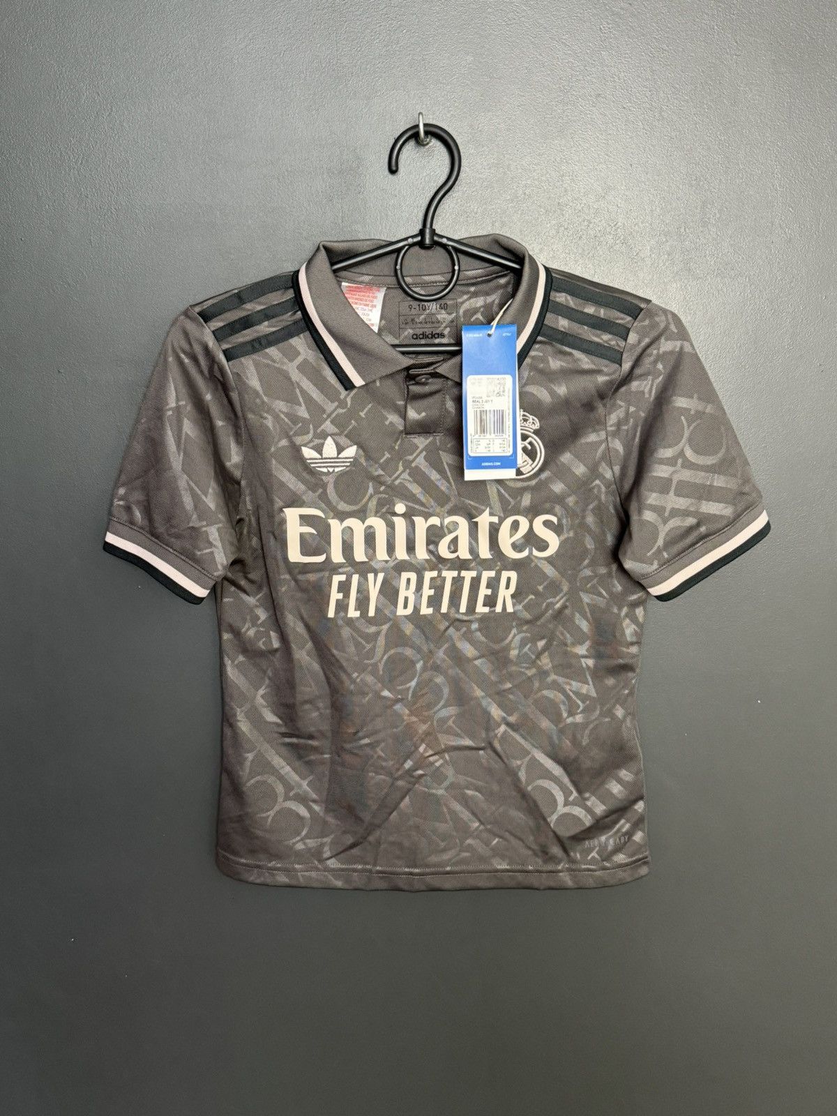 Adidas KIDS New Real Madrid 24/25 Third Vinicius Jr Football Jersey Size US XS / EU 42 / 0 - 2 Thumbnail