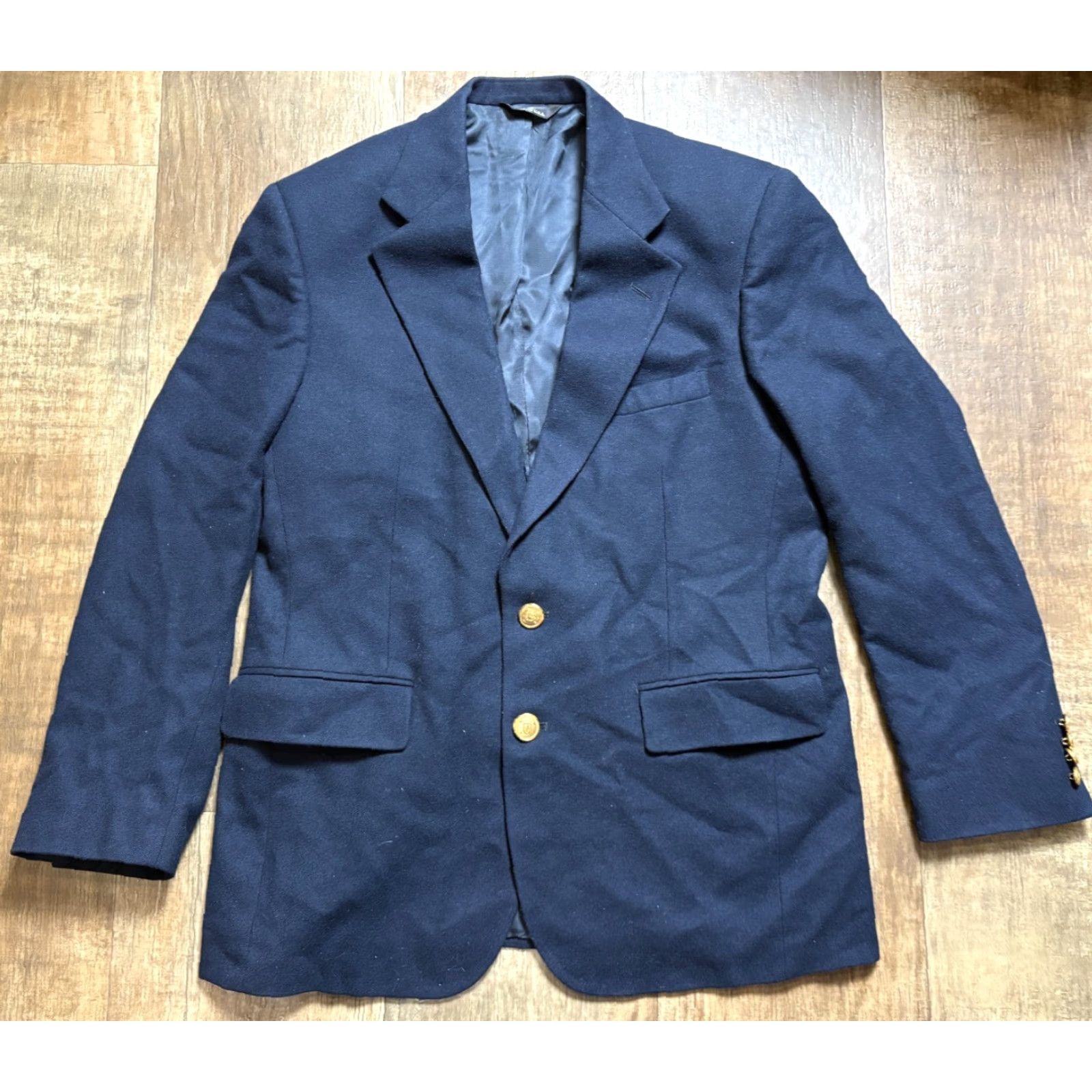 Ralph Lauren VINTAGE Ralph Lauren Polo University Club Wool Blazer Men 43 Navy Blue Two-Button Gold Buttons Blazer Men Regular Fit Notch Lapel Cardigan? Size US XL / EU 56 / 4 - 2 Thumbnail