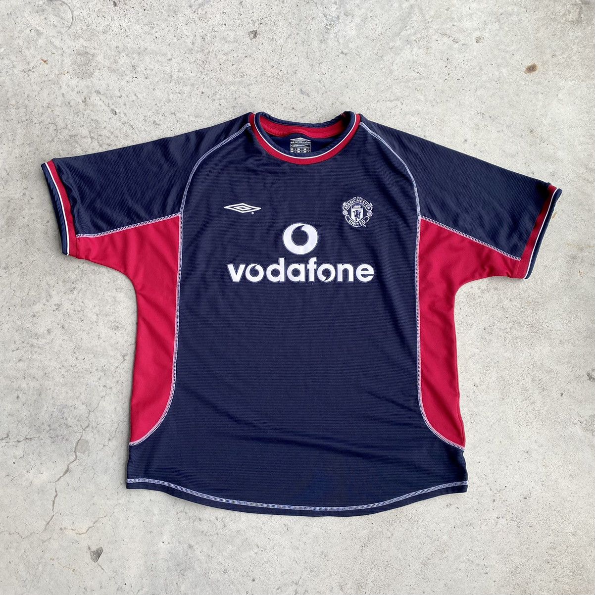 Vodafone Manchester United Jersey Umbro 2001-2002 Vintage for