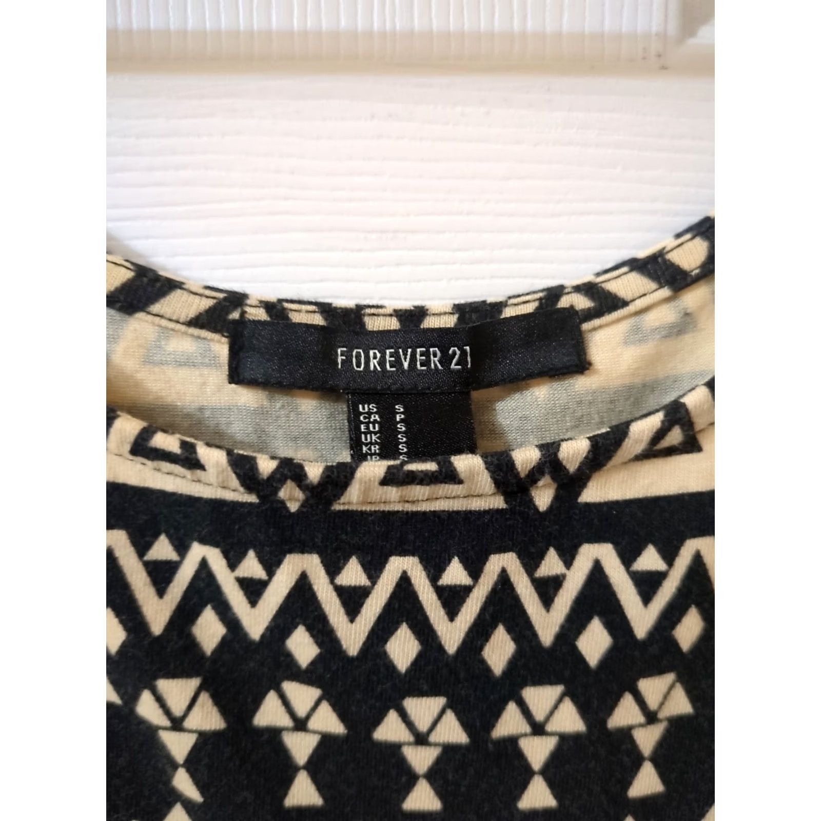 Forever 21 Forever 21 Long Sleeve Mini Dress S Black Tribal Print Women Dress Size S / US 4 / IT 40 - 3 Thumbnail
