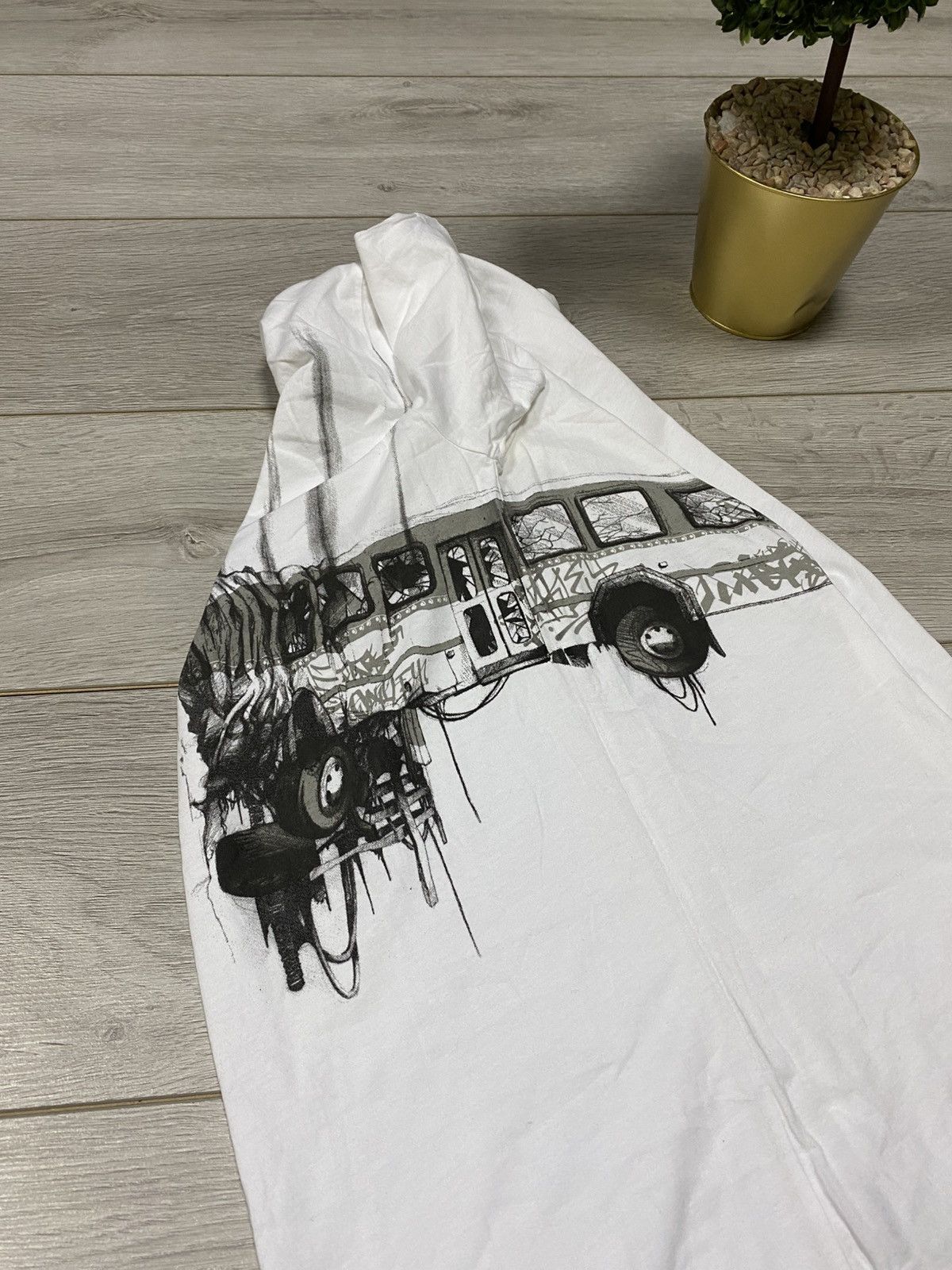 Oakley Oakley vintage crash bus big logo RARE t-shirt Size US M / EU 48-50 / 2 - 3 Thumbnail