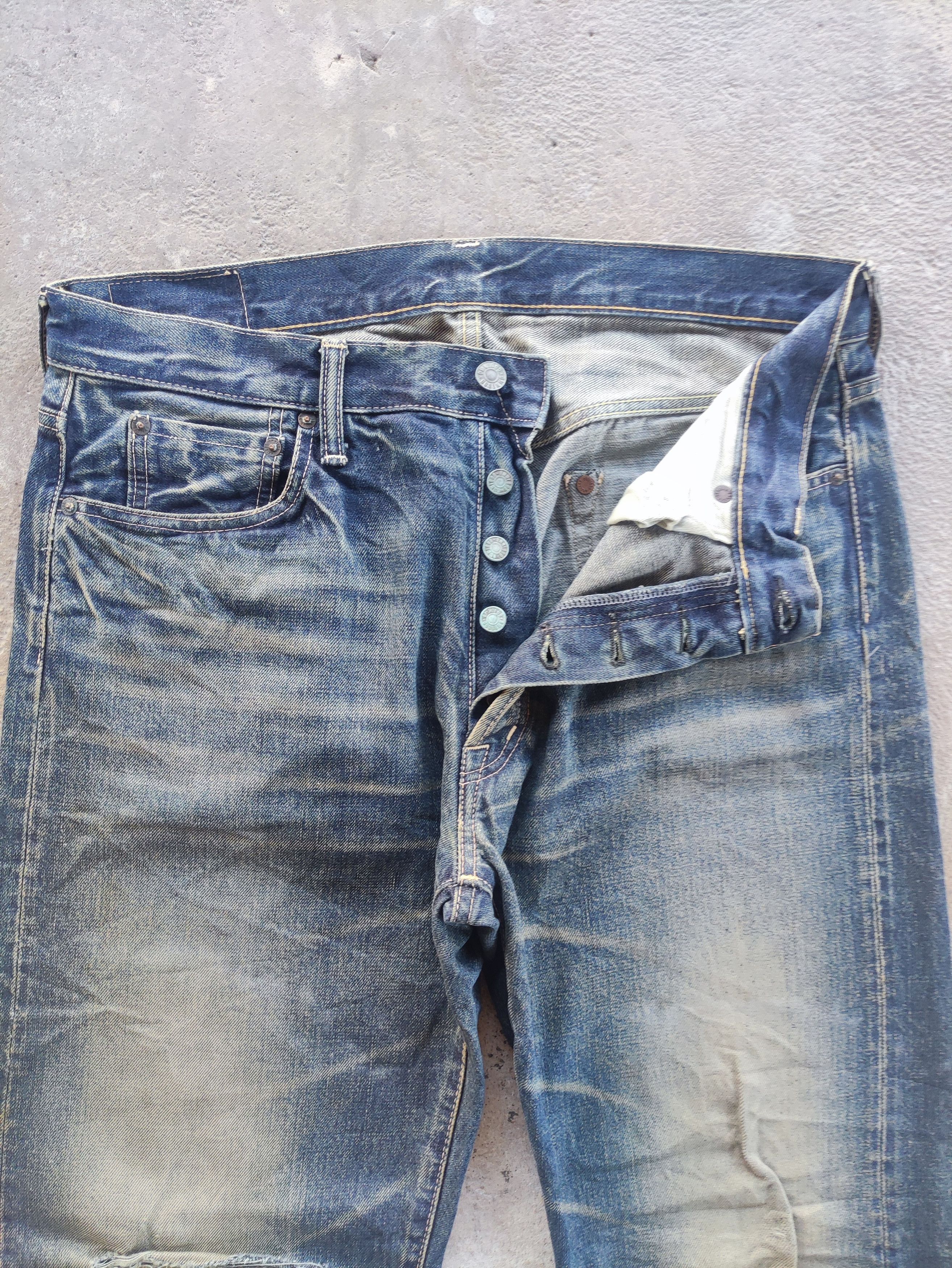 Japanese Brand Vintage Japanese Baggy Button Denim Distress Faded Jean Size US 34 / EU 50 - 3 Thumbnail