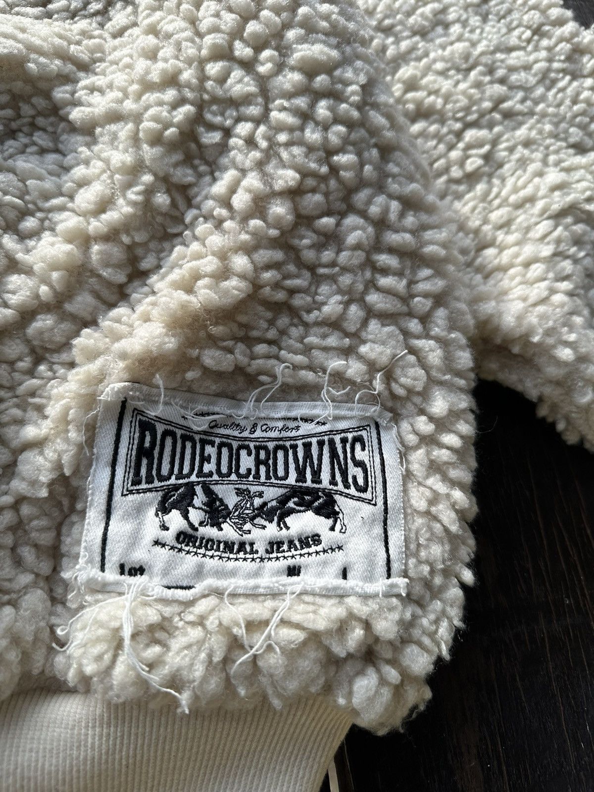 Rodeo crowns fleece nice design