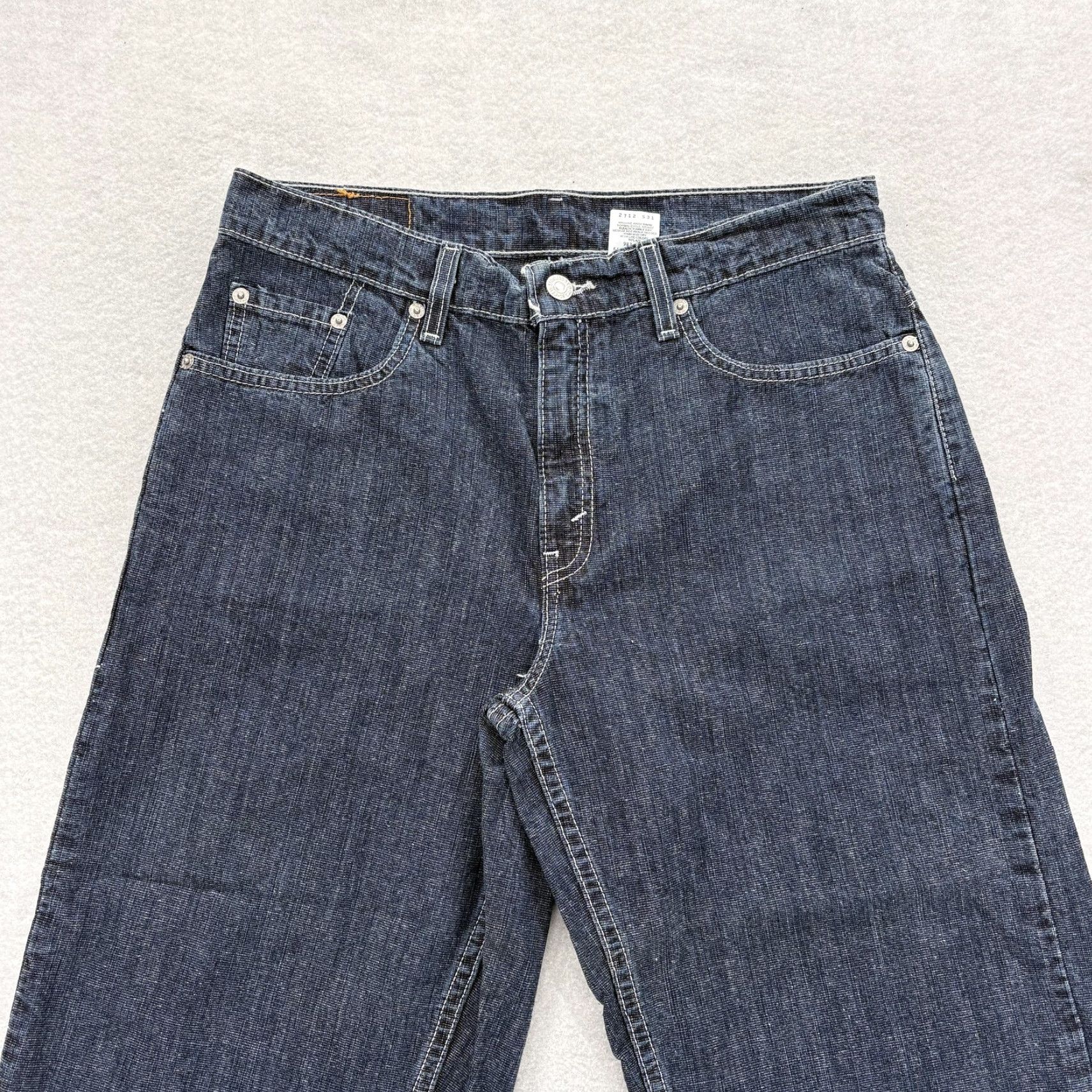 Levi's VINTAGE Levi's 577 Jeans Womens 10 Dark Wash Blue Capri Cropped Wide Leg Denim Jeans Womens 10 Blue Capris Vintage 577 Levi's Size 32" / US 10 / IT 46 - 2 Thumbnail