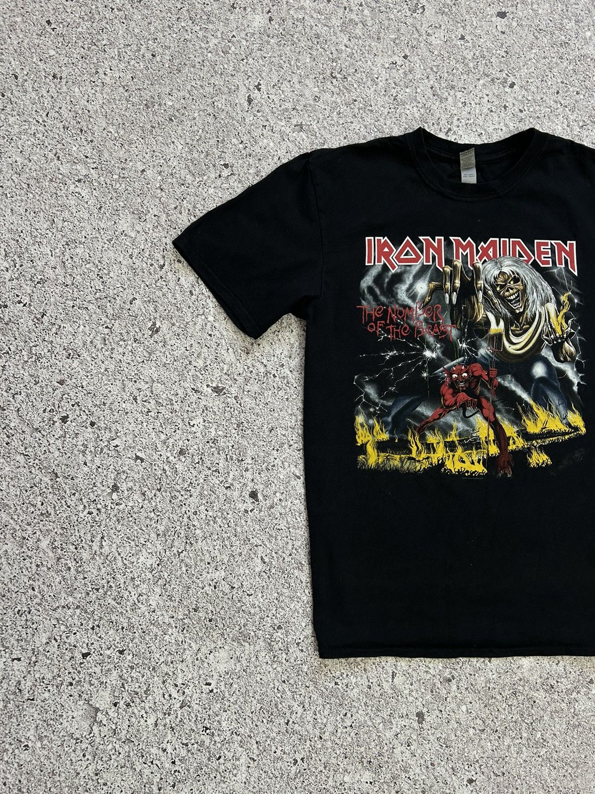 Band Tees × Vintage Vintage 2010 Iron Maiden The Number Of The Beast T-Shirt Size US L / EU 52-54 / 3 - 3 Thumbnail