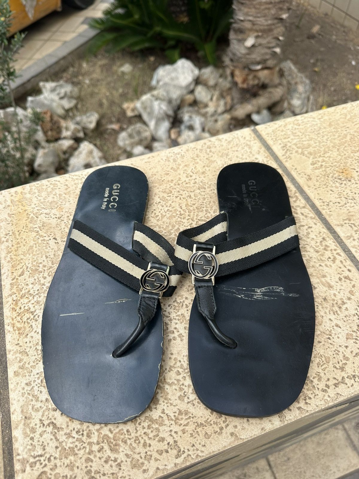 Gucci Gucci Black Sandals Shoes 40 size Size US 7 / EU 40 - 3 Thumbnail