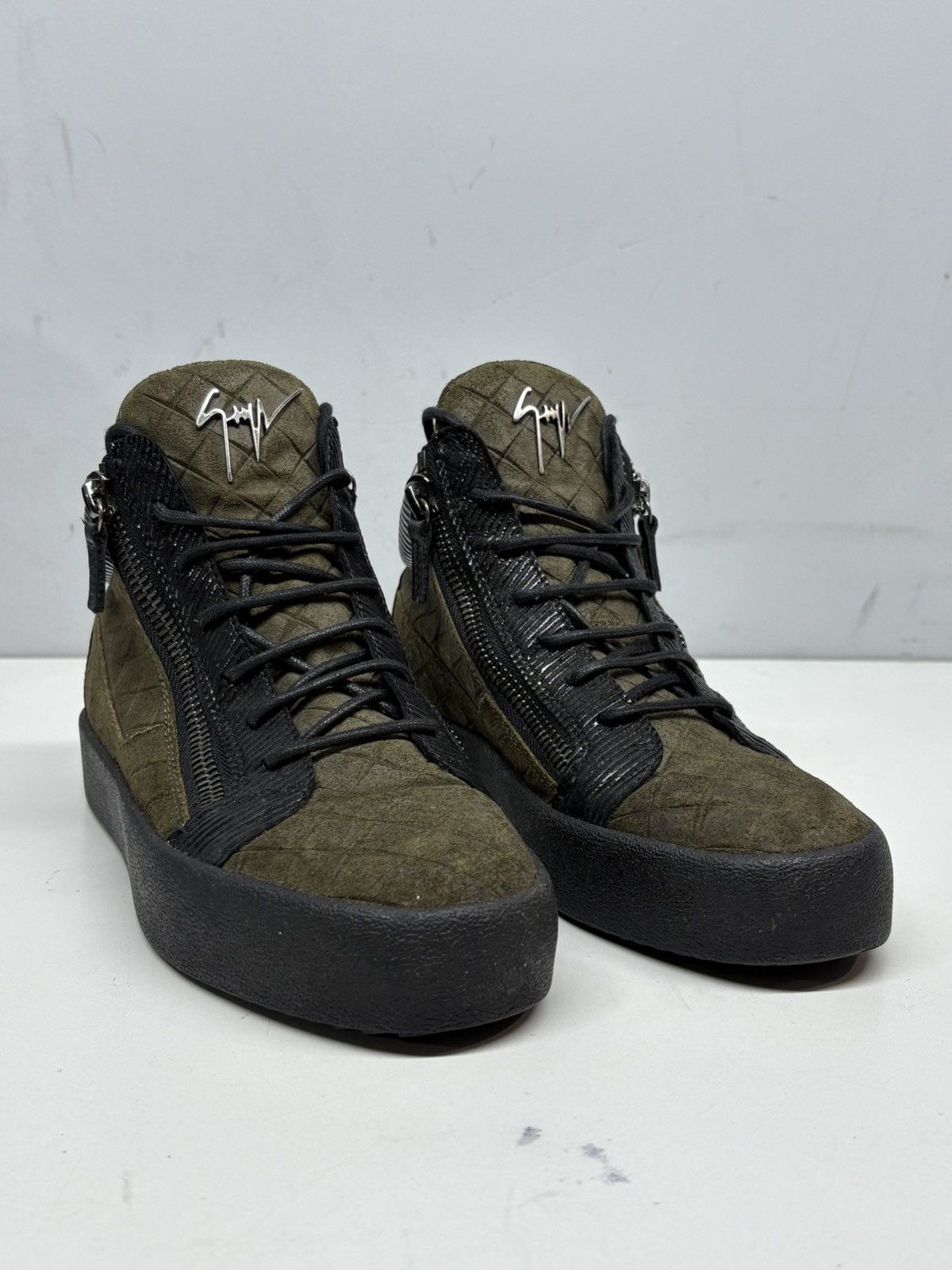 Giuseppe Zanotti Giuseppe Zanotti high top diamond zip sneakers Size US 8 / EU 41 - 1 Thumbnail