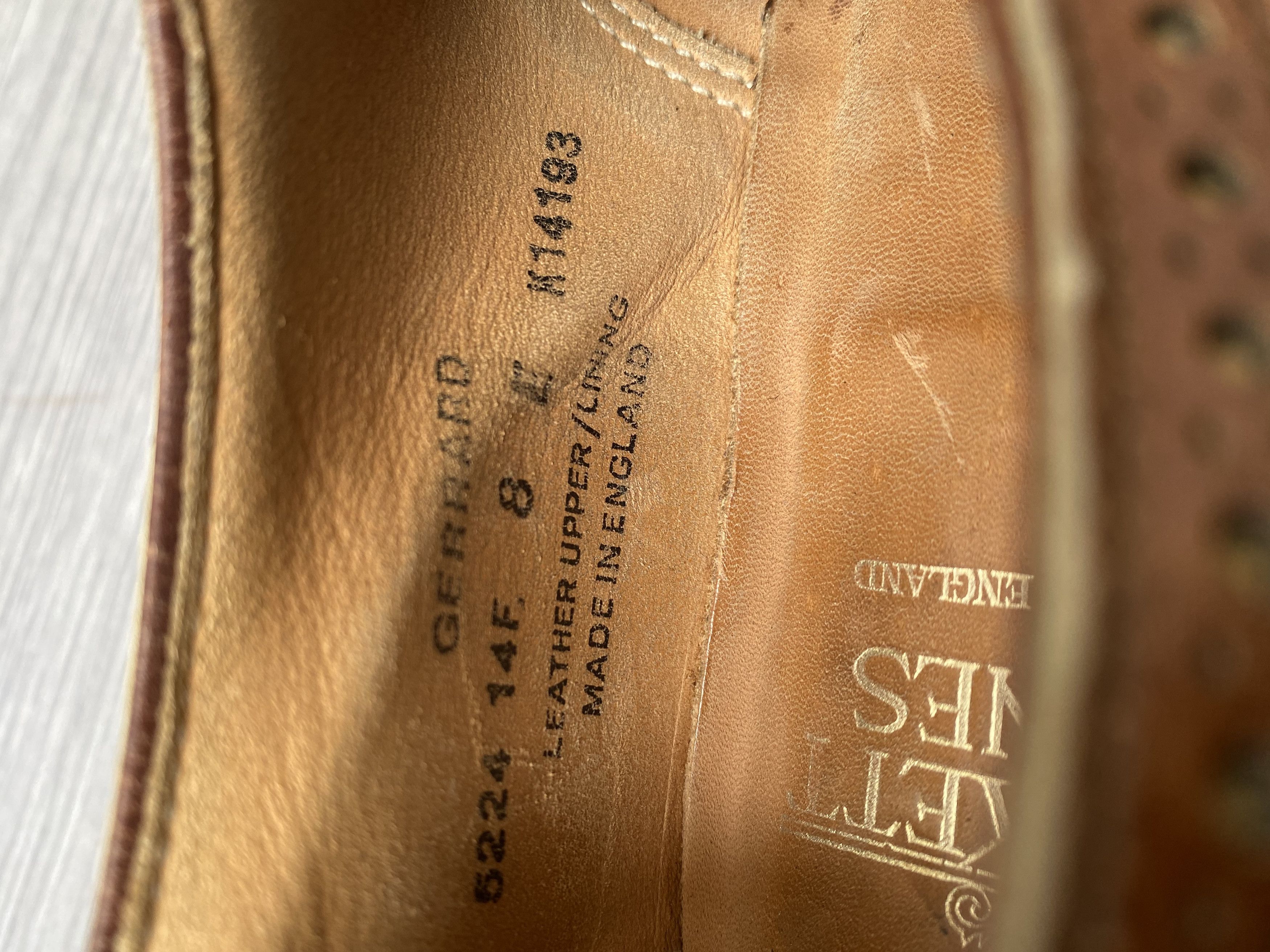 Crockett & Jones Crockett and jones two tone wingtip dress oxford shoes Size US 9 / EU 42 - 15 Thumbnail