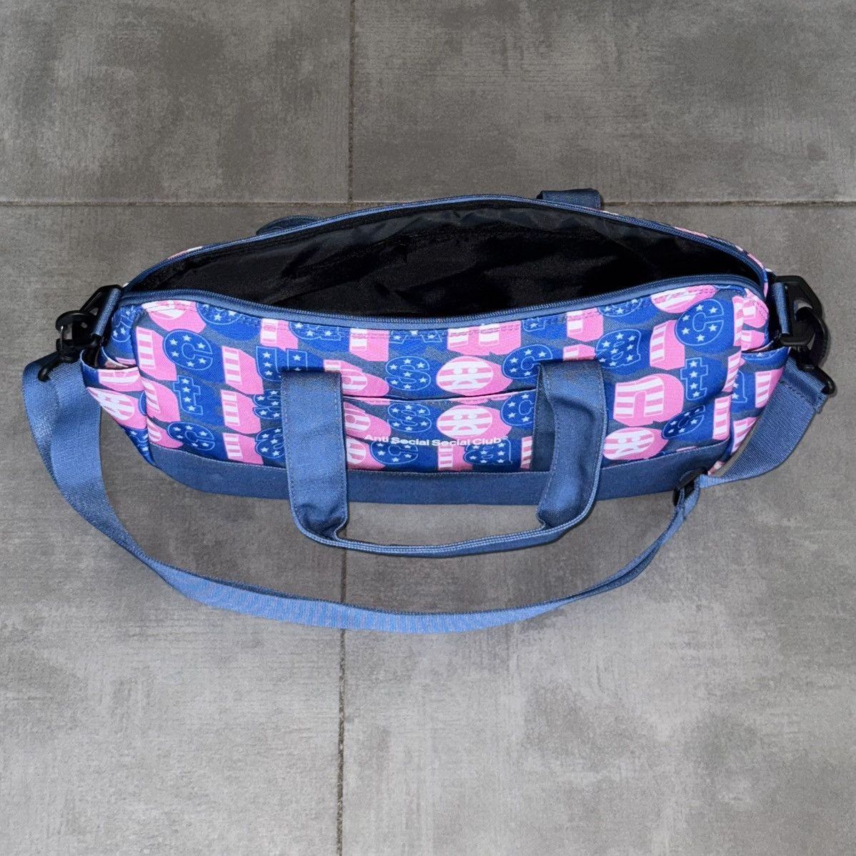 Anti Social Social Club Anti Social Social Club “Sign Me Up” Duffle Bag Size ONE SIZE - 3 Thumbnail