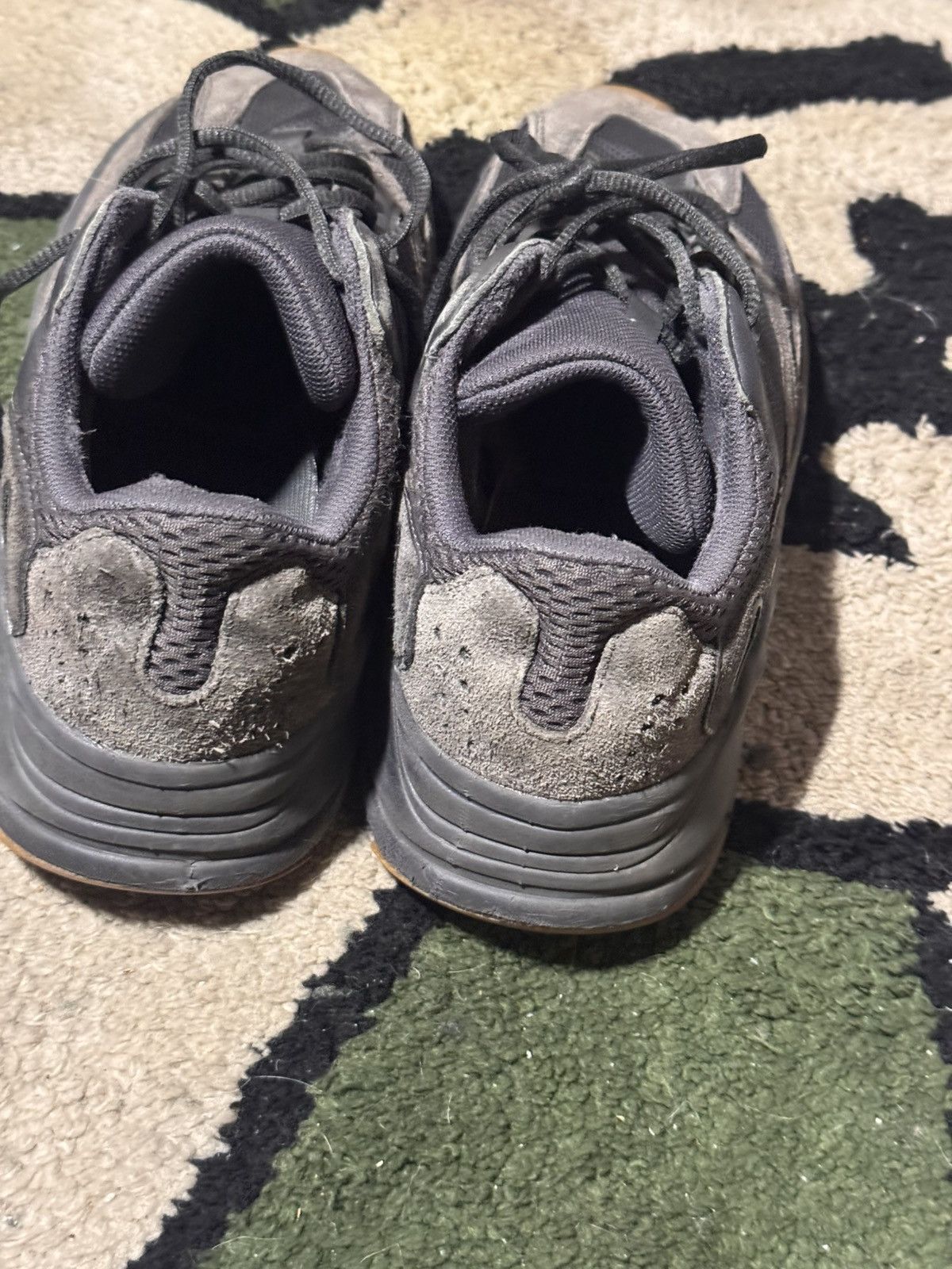 Yeezy Yeezy Boost 700 “Utility Black” Size US 10 / EU 43 - 5 Thumbnail